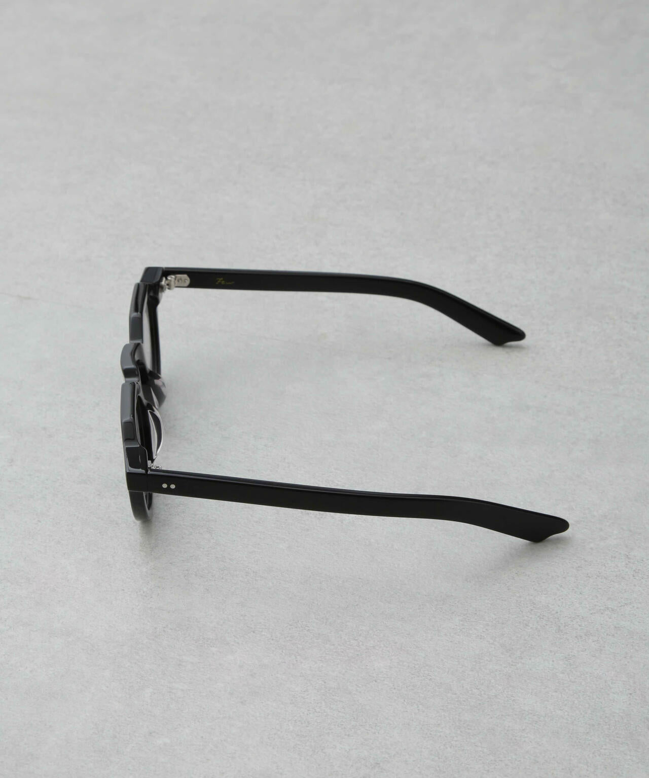 NEW.(Few.)/F5 6704240010