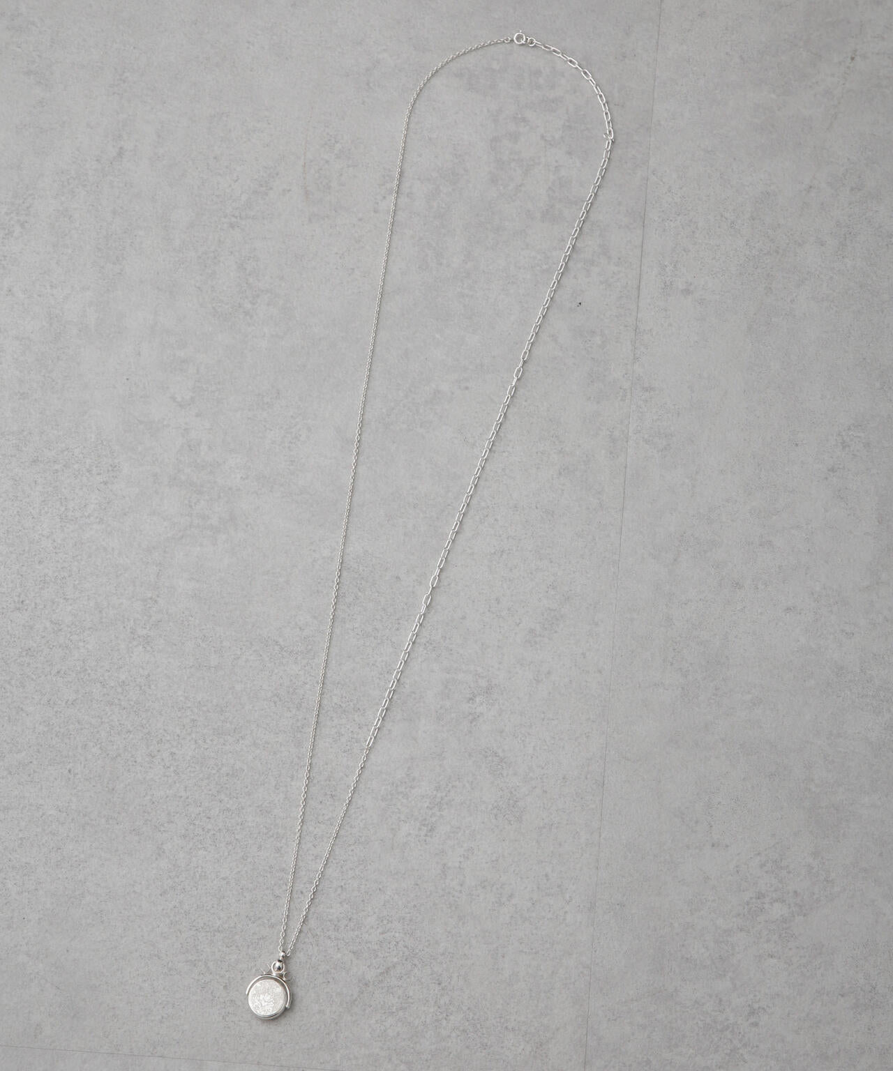 on the sunny side of the street/Rotating Fob Seal Necklace 6704246002