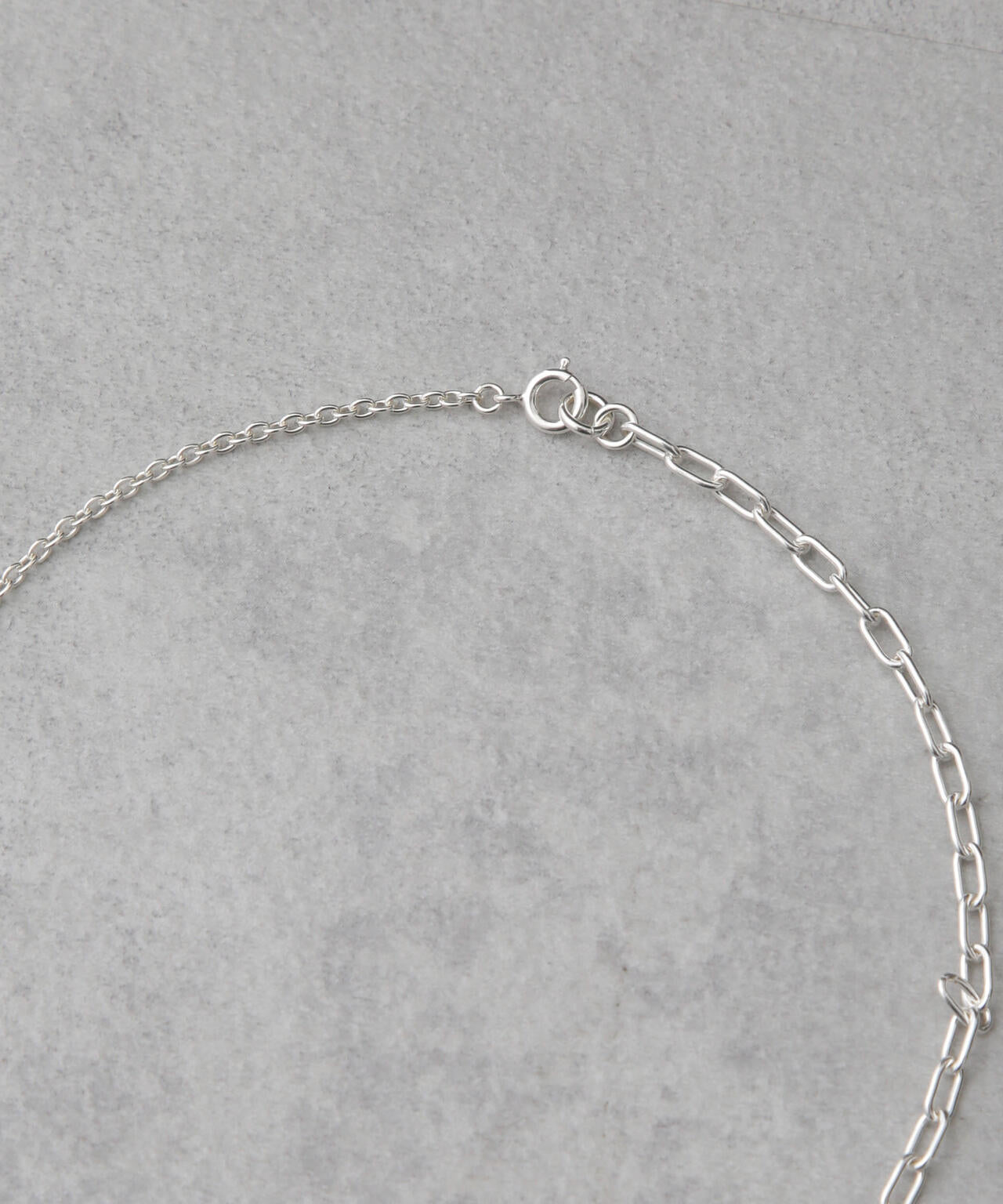 on the sunny side of the street/Rotating Fob Seal Necklace 6704246002