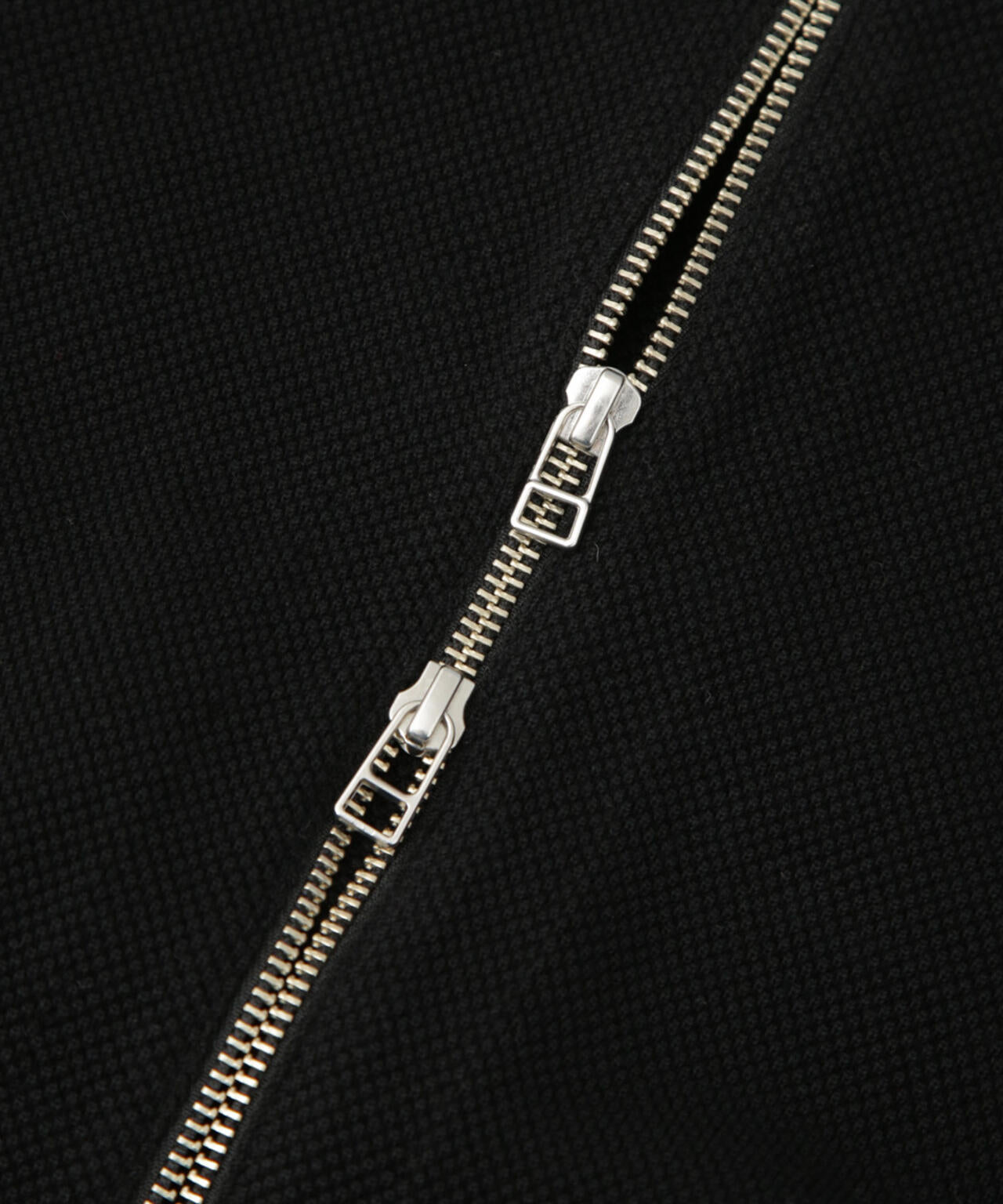 crepuscule/別注 S/S V NECK ZIP CARDIGAN 6705122021