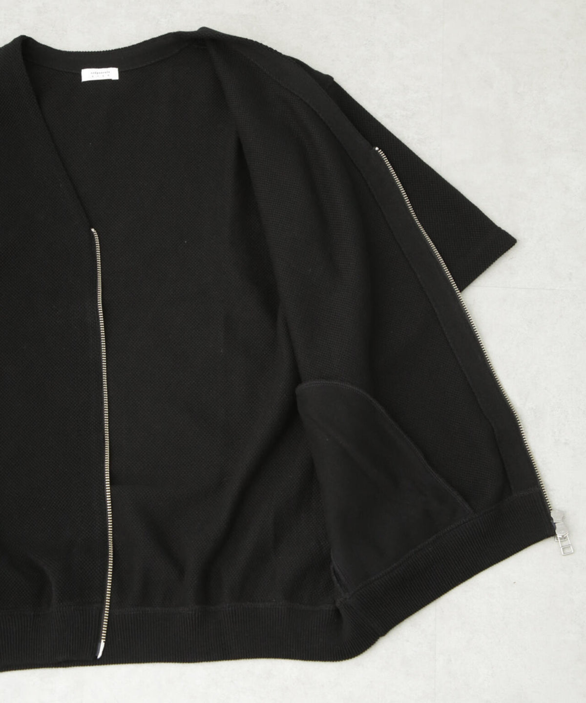 crepuscule/別注 S/S V NECK ZIP CARDIGAN 6705122021