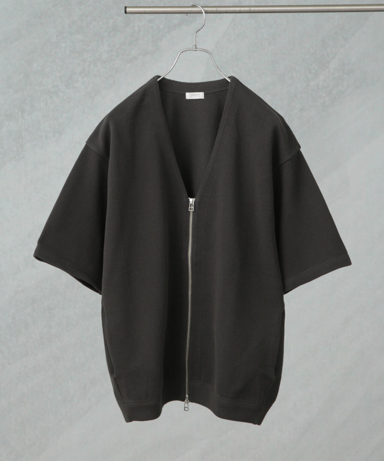 crepuscule/別注 S/S V NECK ZIP CARDIGAN 6705122021