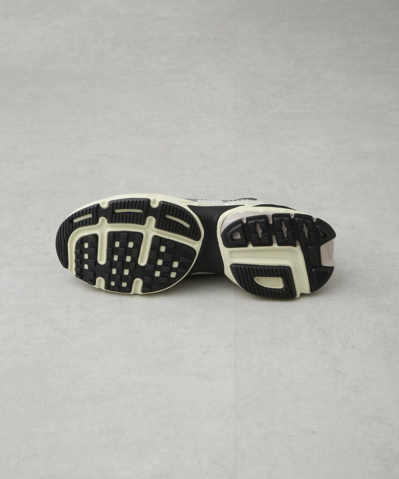 NIKE/NIKE V2K RUN 6705134233