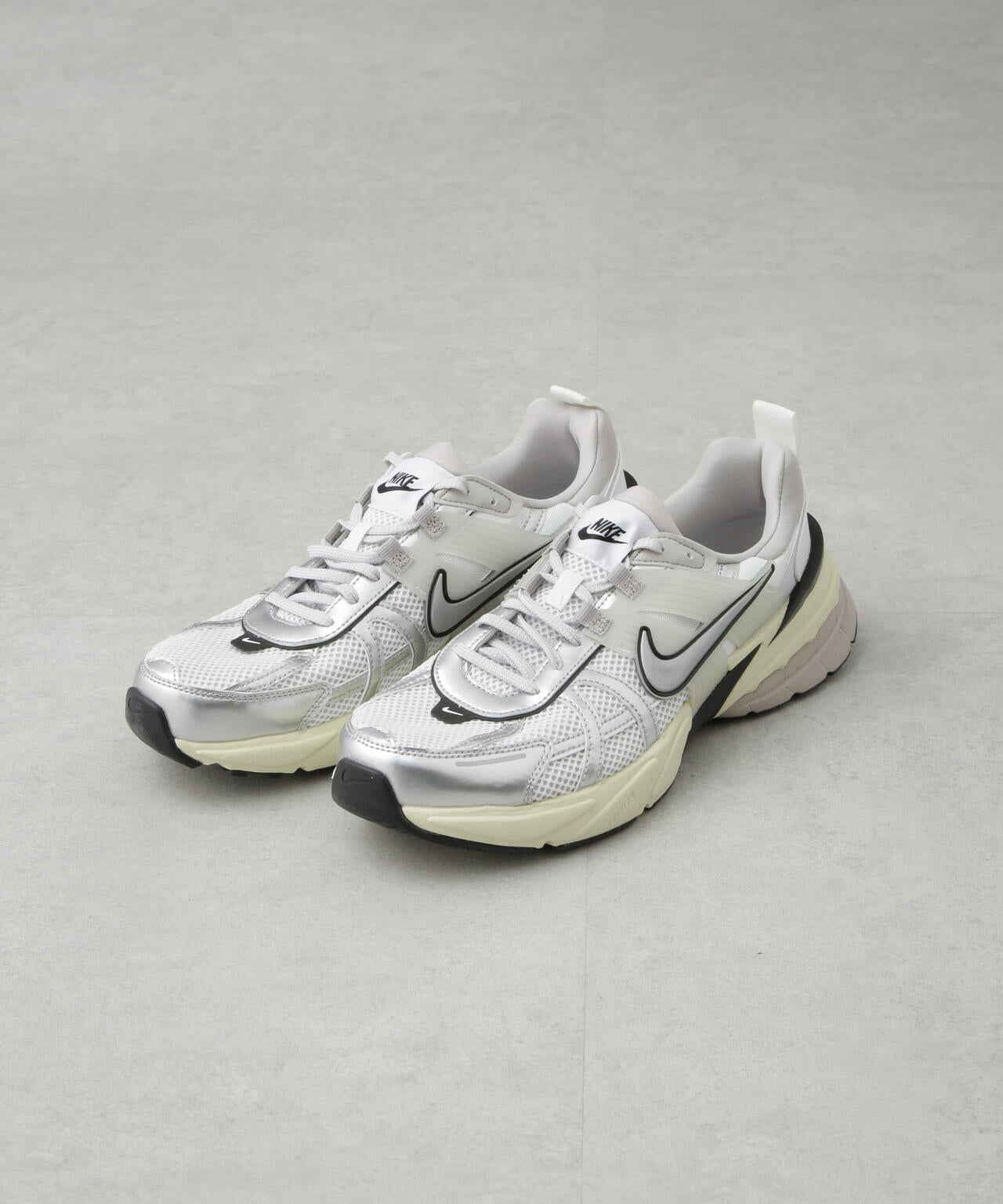 NIKE/NIKE V2K RUN 6705134233