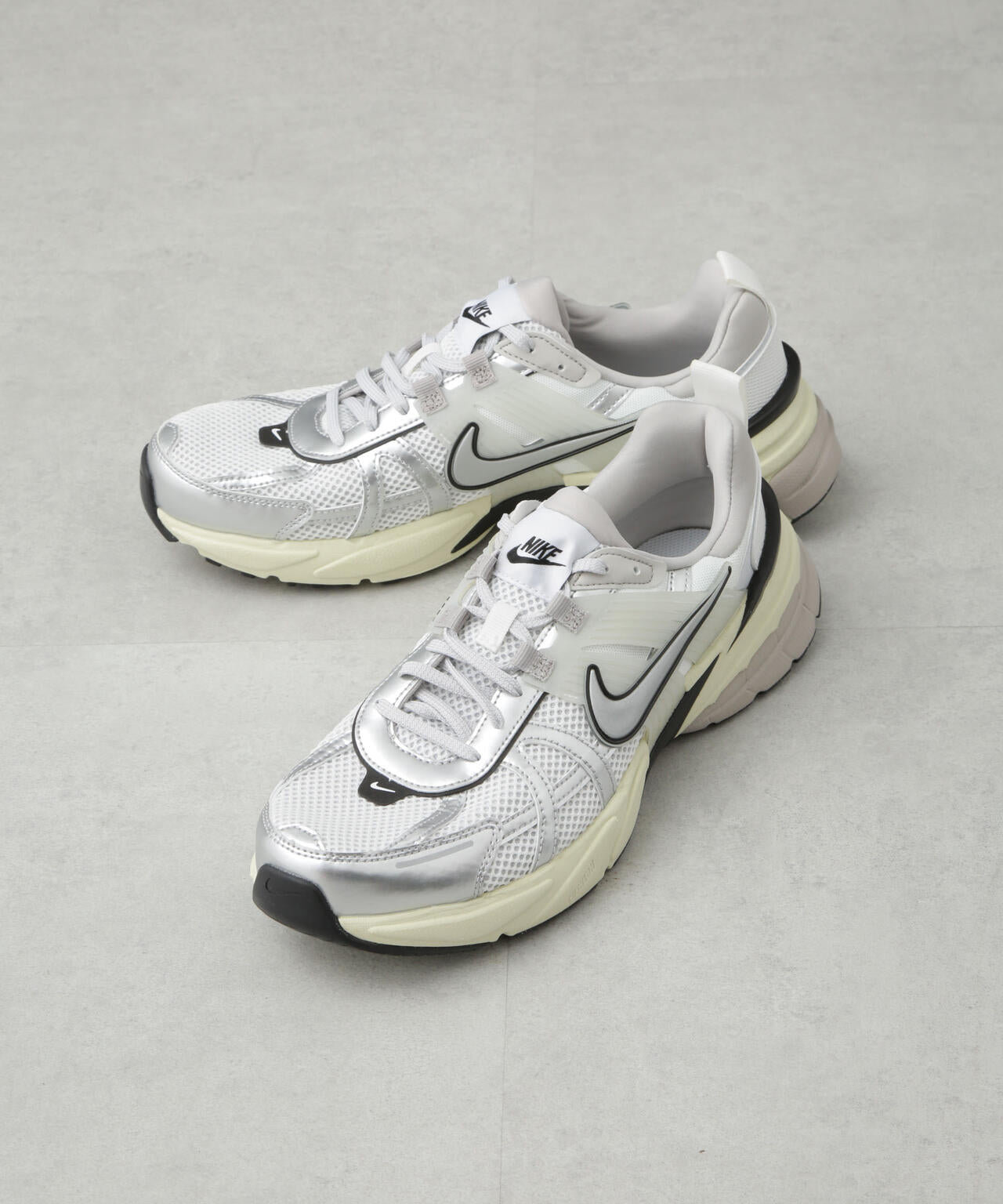 NIKE/NIKE V2K RUN 6705134233