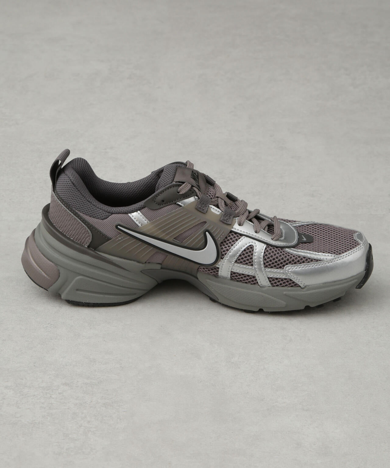 NIKE/NIKE V2K RUN 6705134234