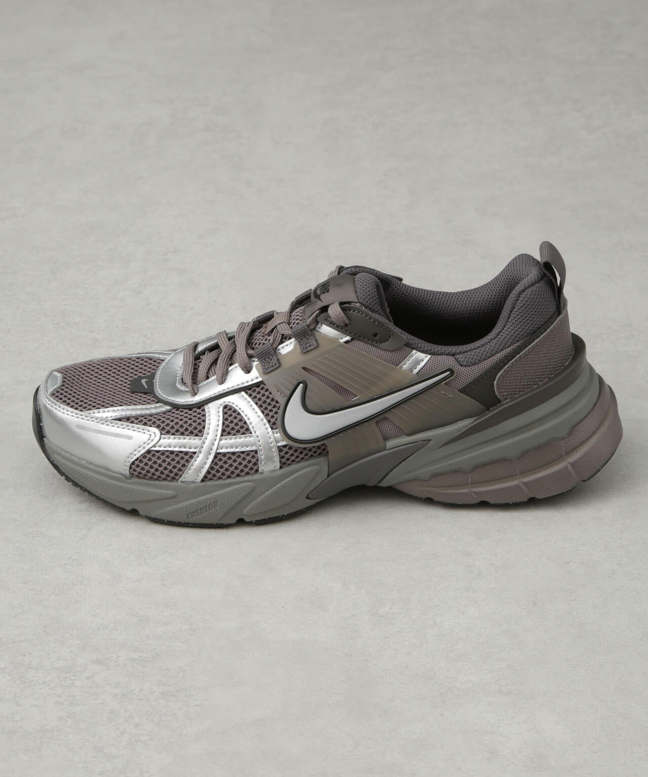 NIKE/NIKE V2K RUN 6705134234