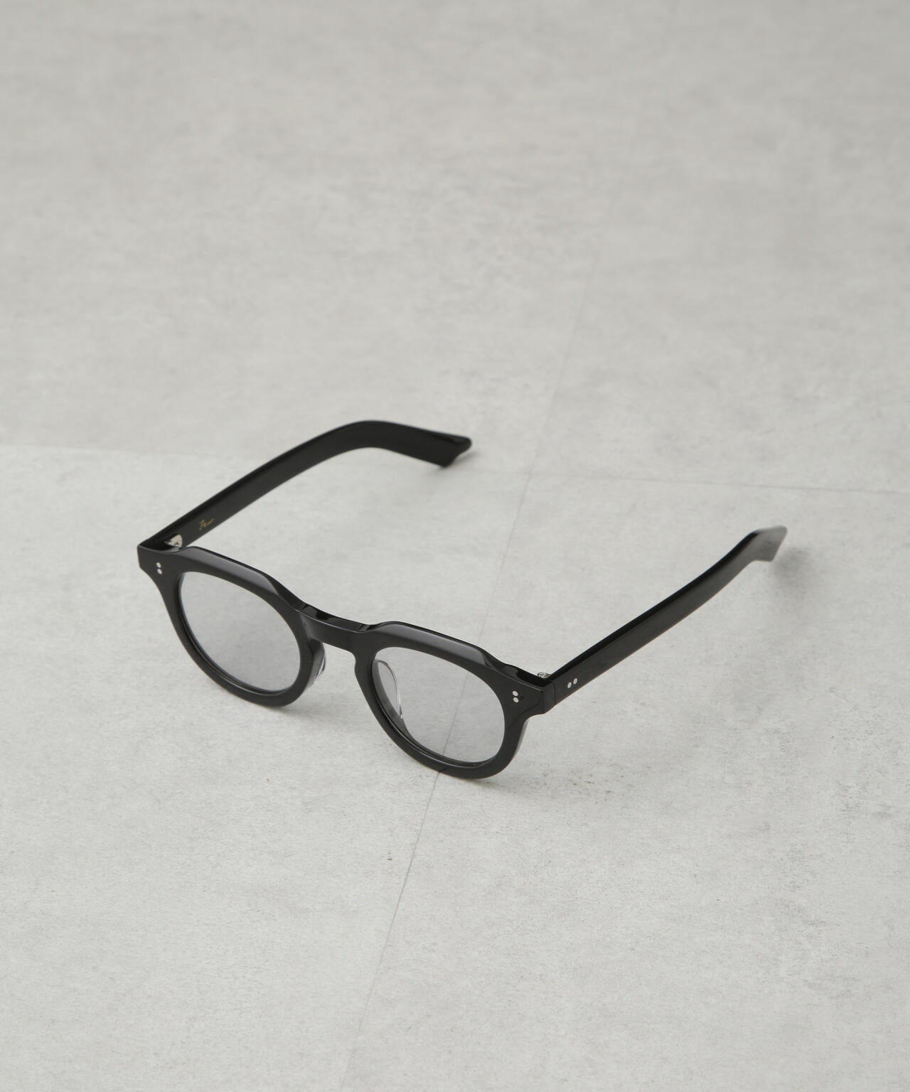 NEW.(Few.)/F11 6705140024