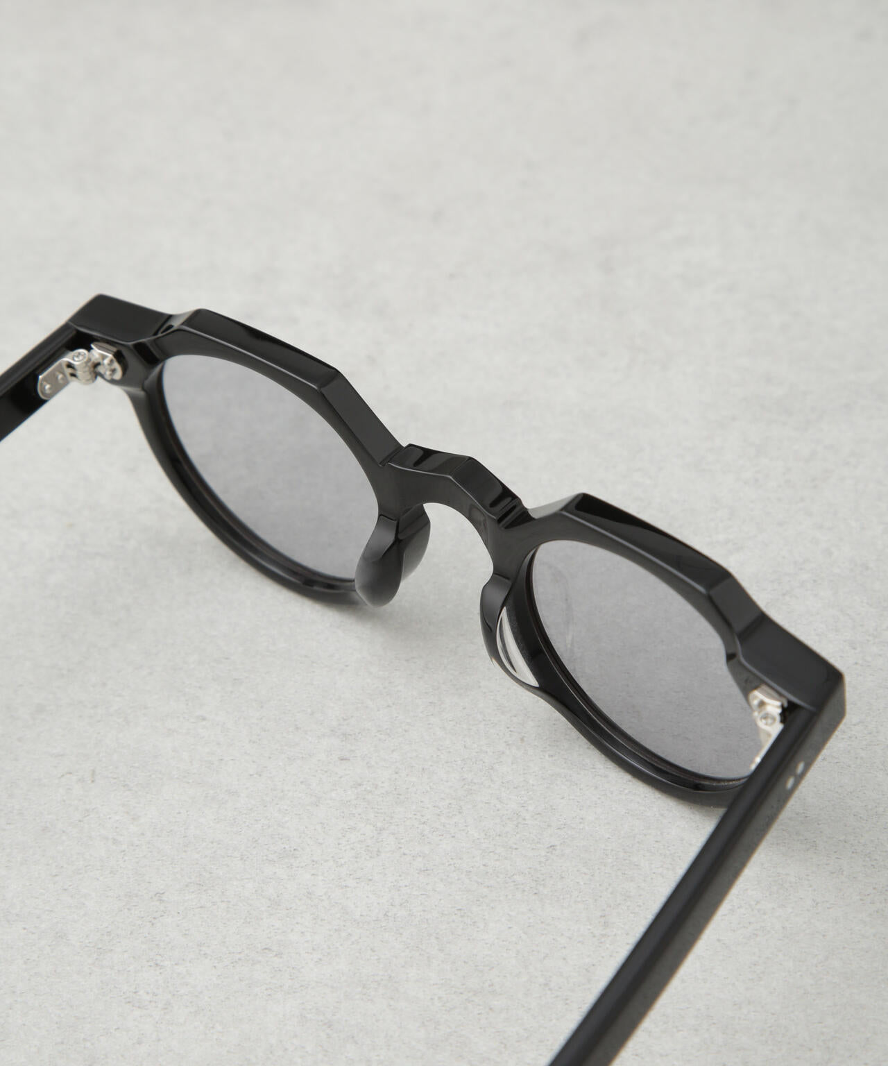 NEW.(Few.)/F25 6705140025