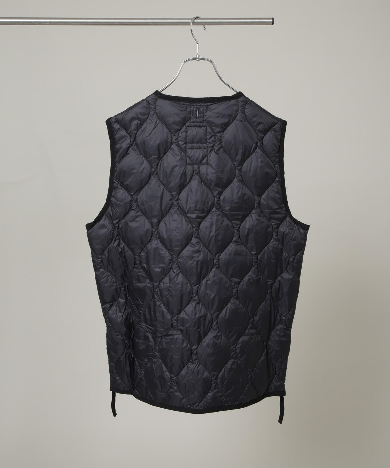 TAION/MILITARY V NECK W-ZIP DOWN VT 6705214034