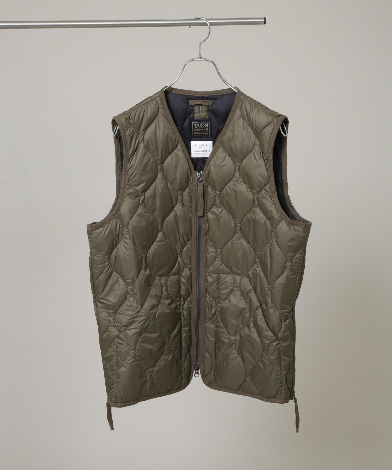 TAION/MILITARY V NECK W-ZIP DOWN VT 6705214034