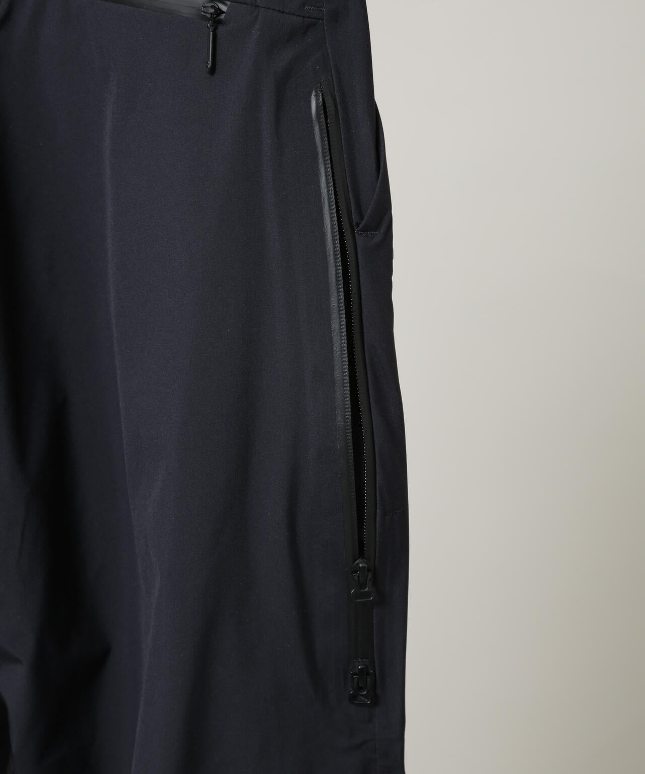 DESCENTE/HARD SHELL VENTILATION PANTS(セットアップ可) 6705227154