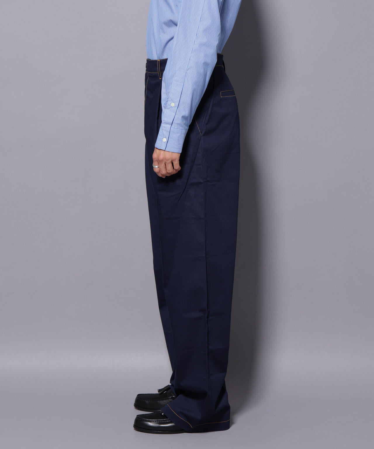 mii/CONTRASTED STITCH LARGE PANTS 6705227157