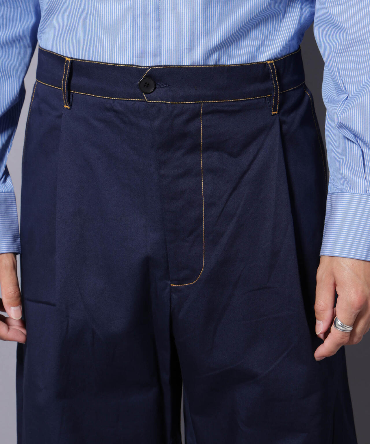 mii/CONTRASTED STITCH LARGE PANTS 6705227157