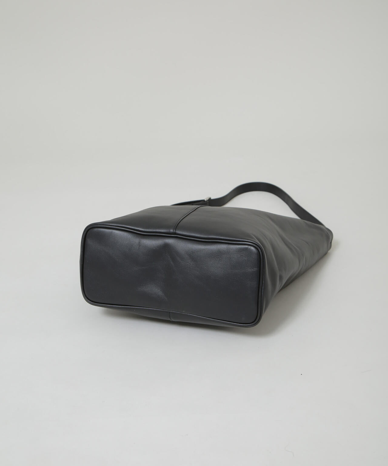 ITTI/別注 MARY BUCKET SHOULDER 6705232147