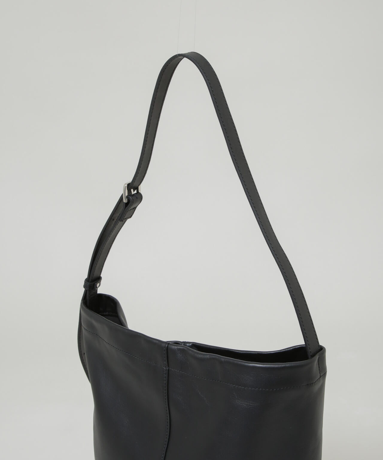 ITTI/別注 MARY BUCKET SHOULDER 6705232147