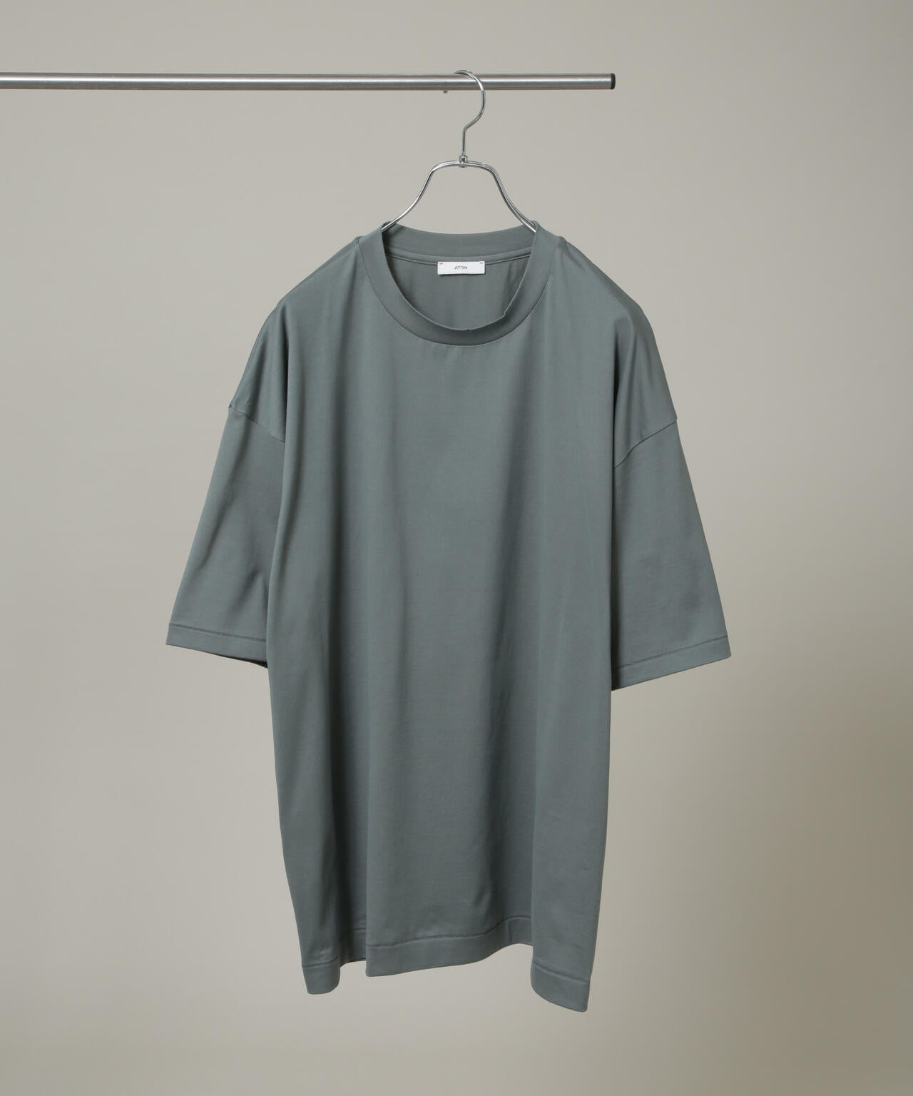 ATON / SUVIN 60/2 OVERSIZED T-SHIRT