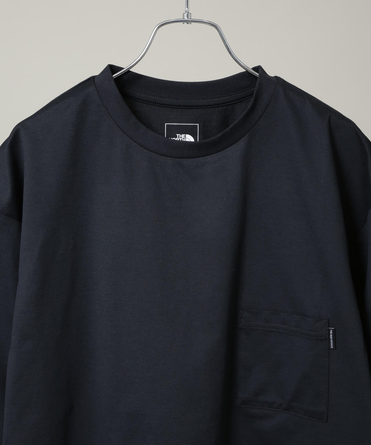 THE NORTH FACE/S/S Airy Pocket Tee 6706124008