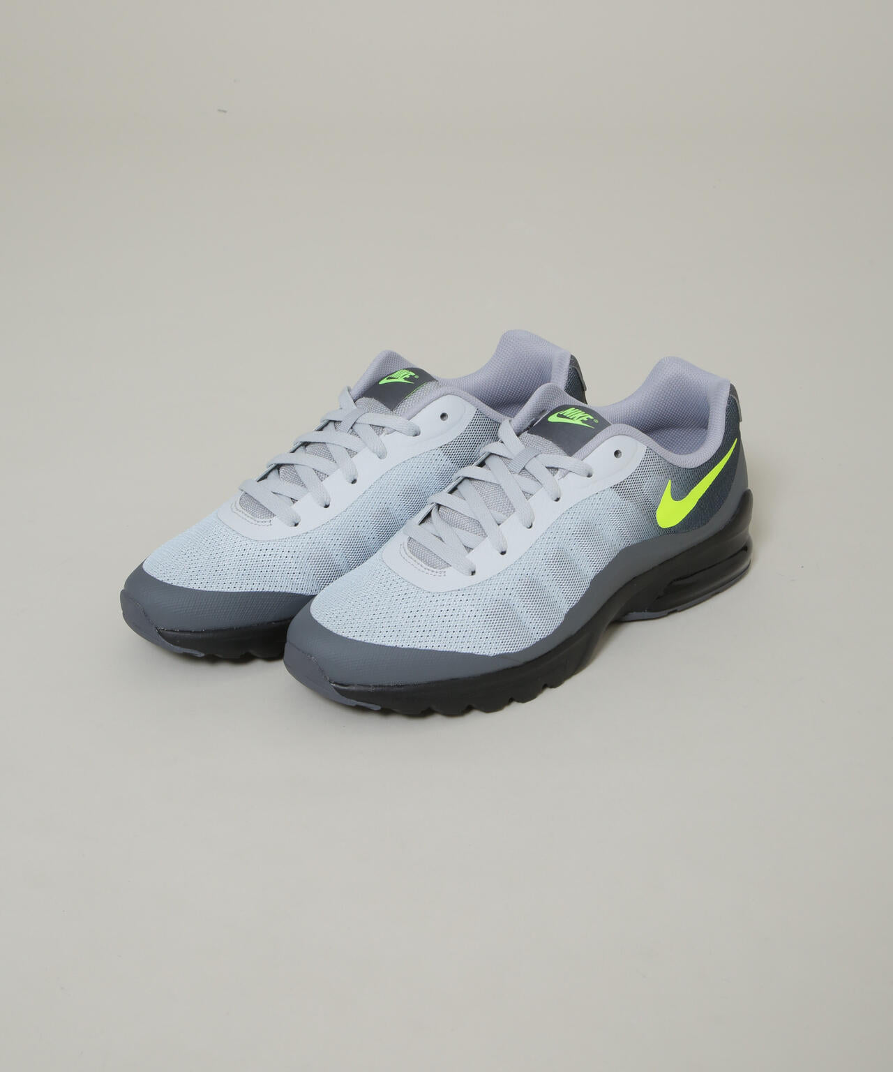 NIKE/ナイキ エア マックス インビガー 6706134054