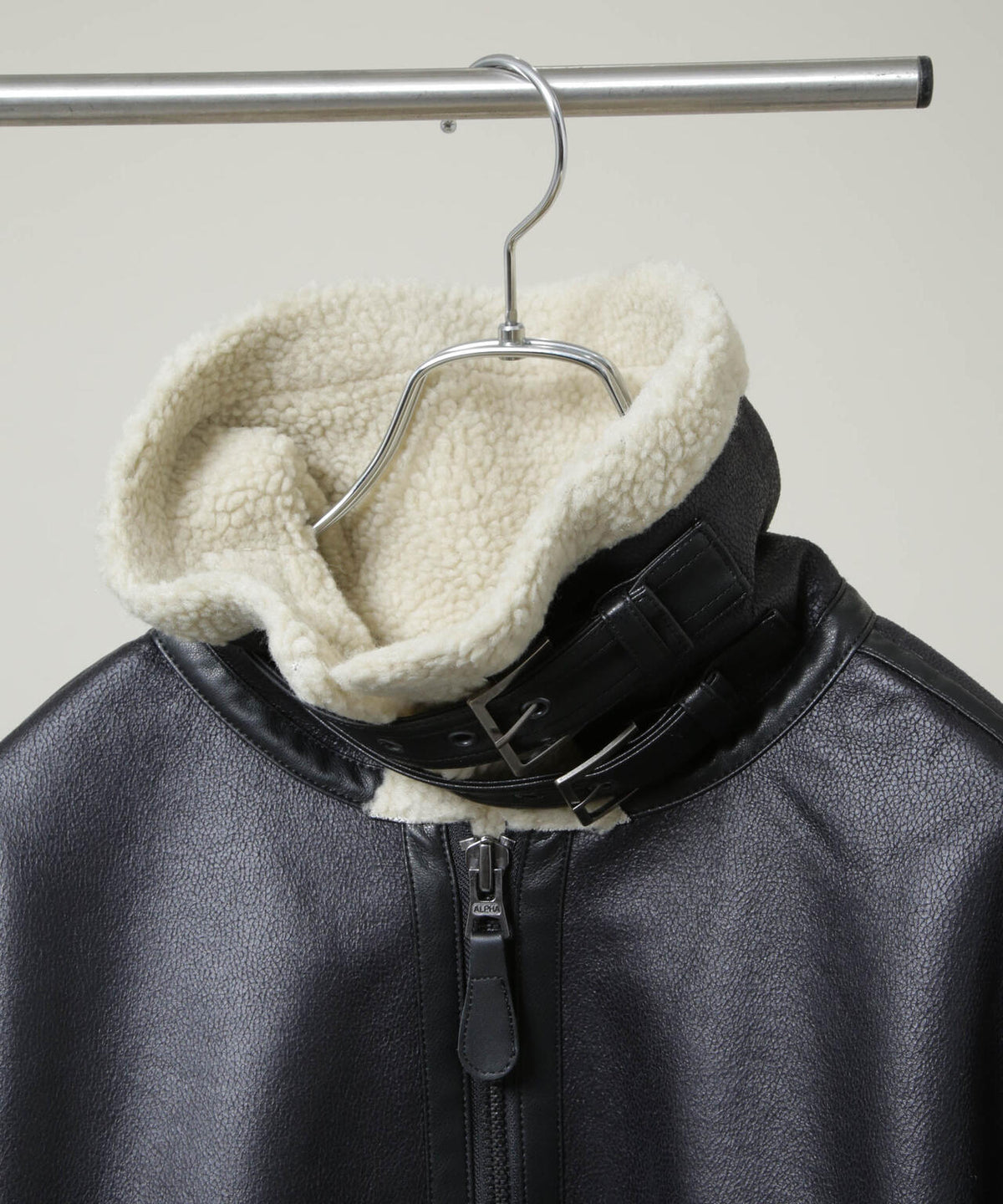 ALPHA INDUSTRIES/B-3 RELAXED FIT JACKET 6706212025