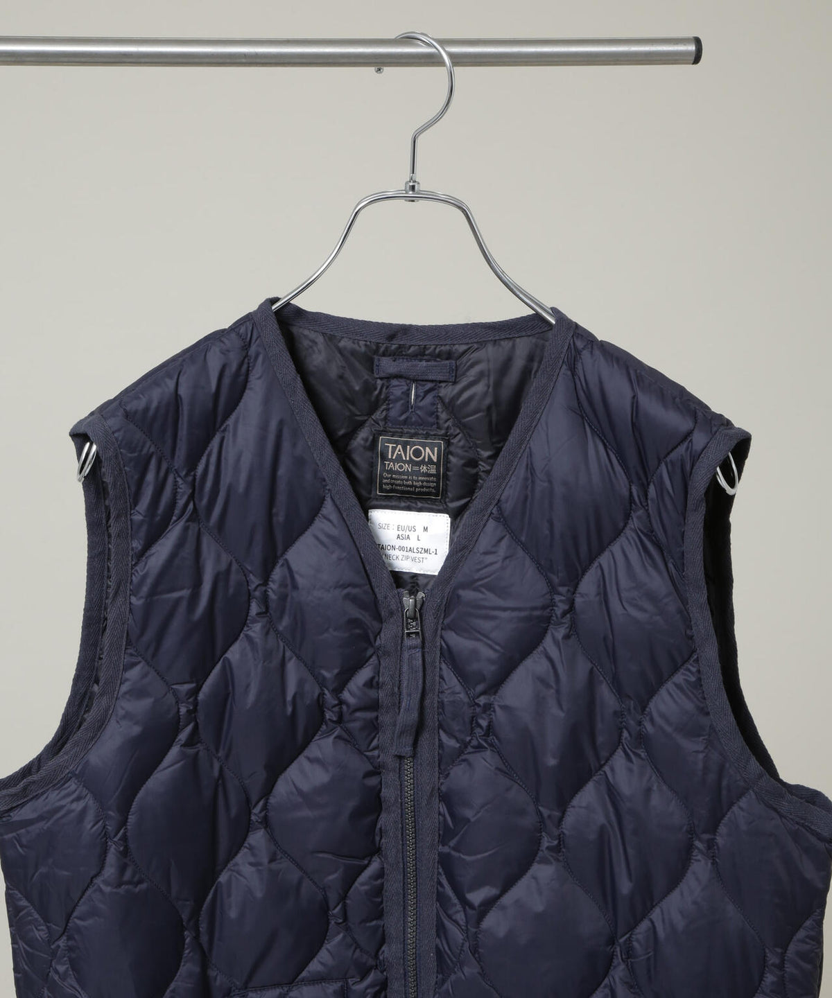 TAION/MILITARY V NECK W-ZIP DOWN VT 6706214005