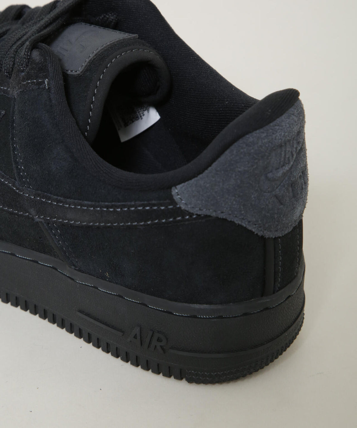 NIKE/ナイキ エア フォース 1 '07 LV8 CS 6706234047