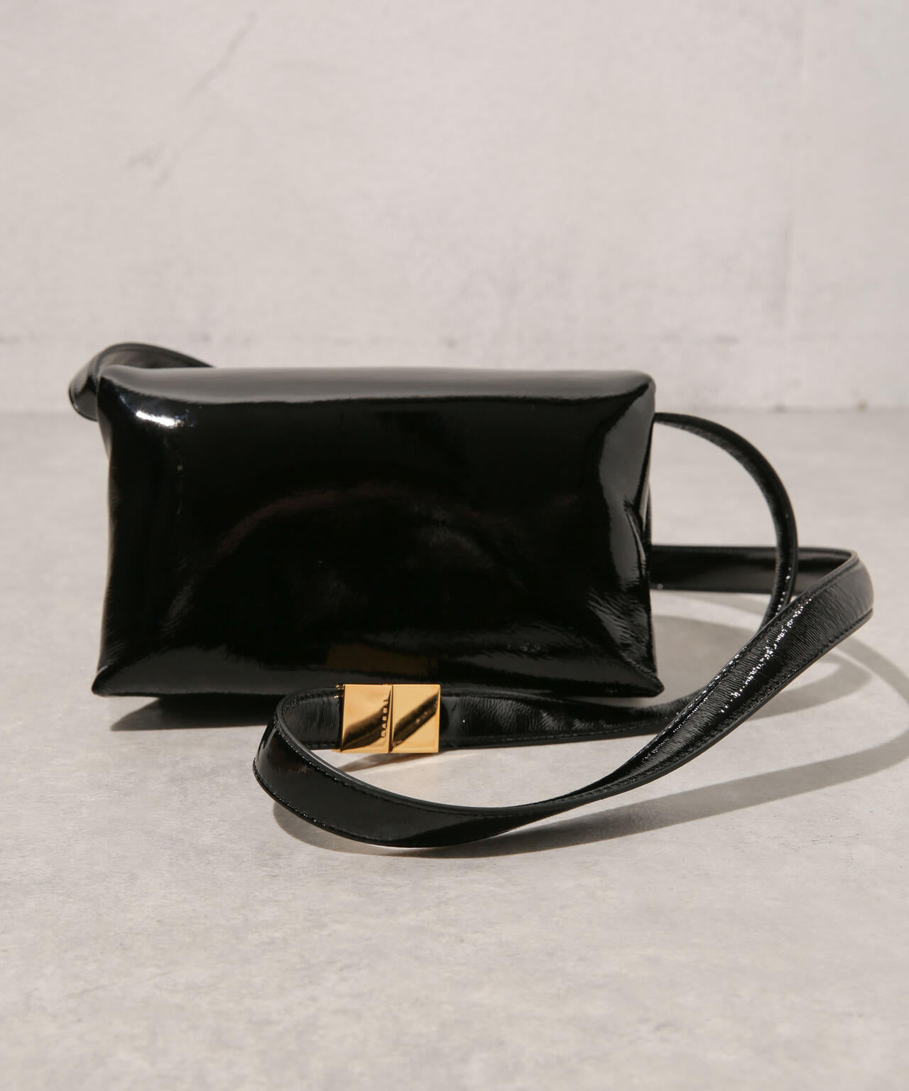 MARNI/パテント プリズマバッグ スモール 6713232586