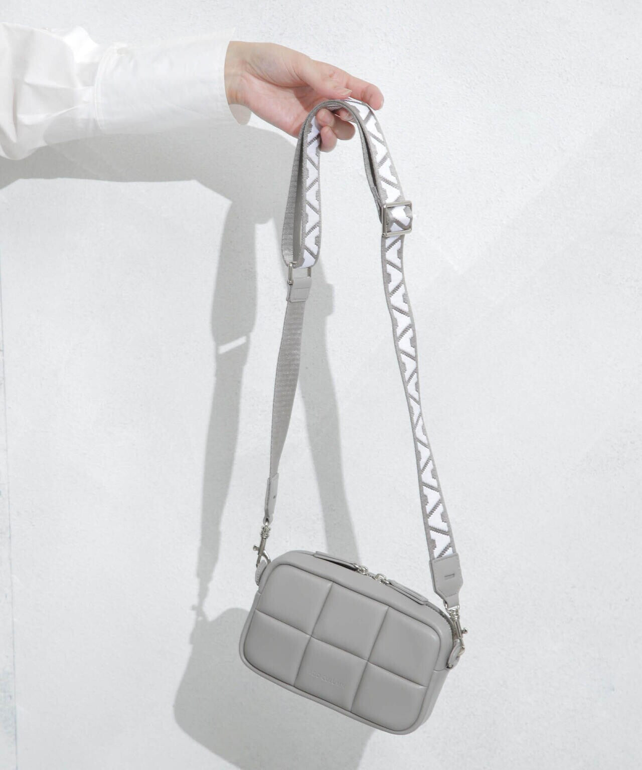 【ADD CULUMN】PUFF-CROSSBODY BS ショルダーバッグ ADD CULUMN / PUFF － CROSSBODY BS