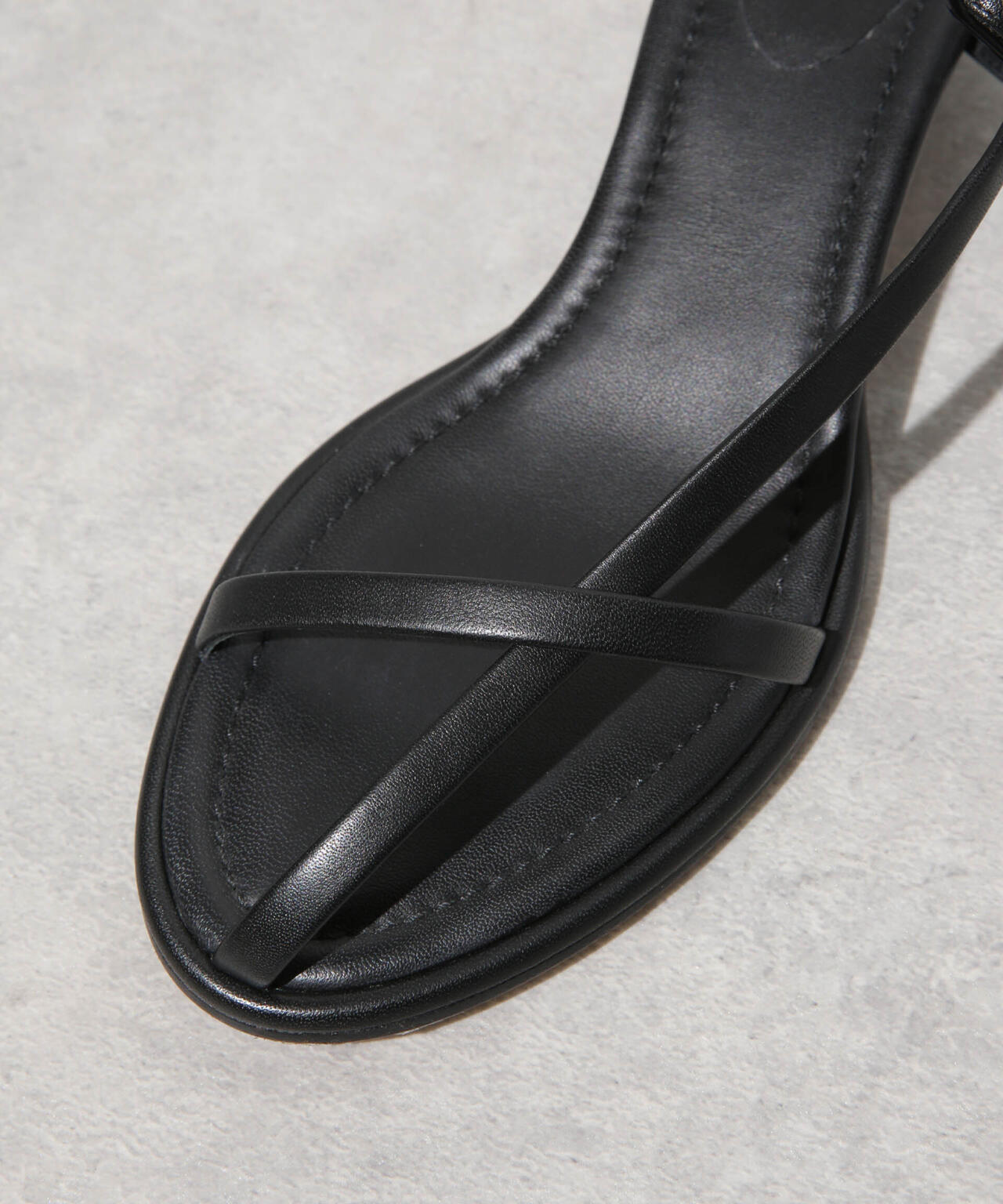 JVAM/GISELLE ローヒールサンダル 6714135200