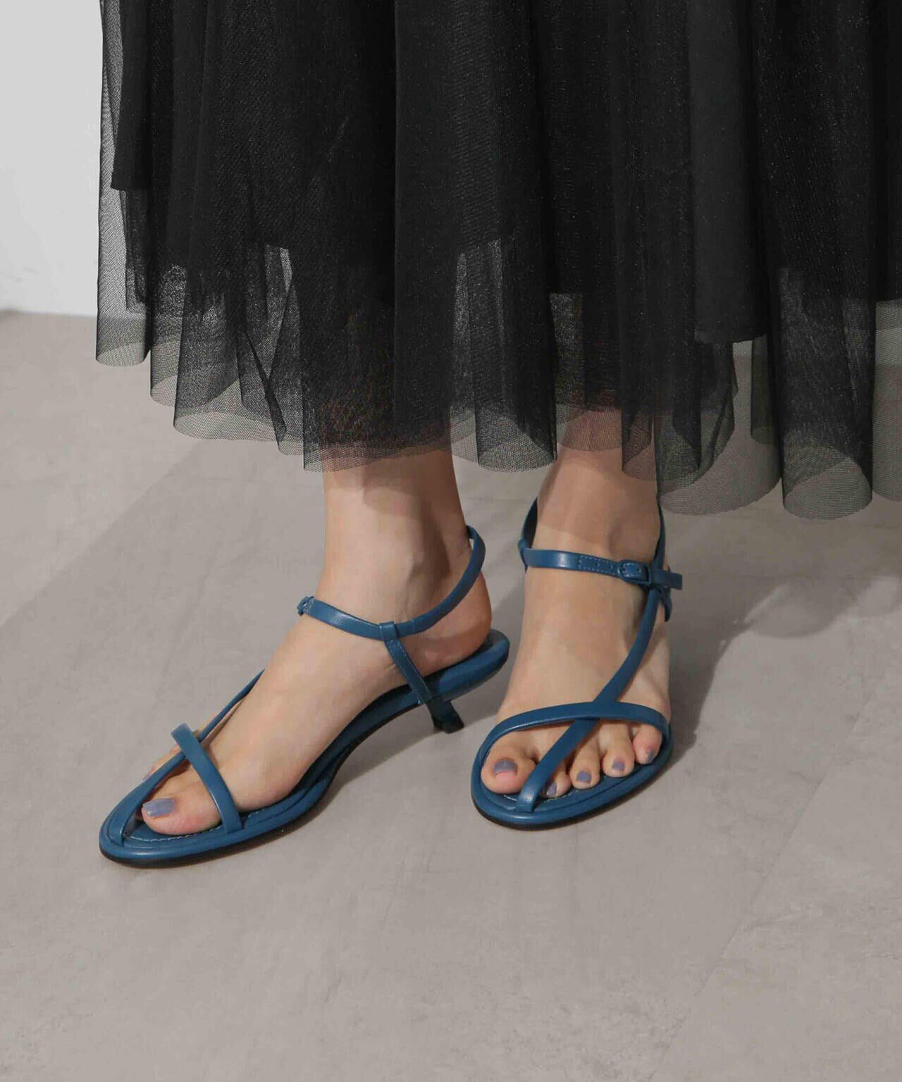 JVAM/GISELLE ローヒールサンダル 6714135200