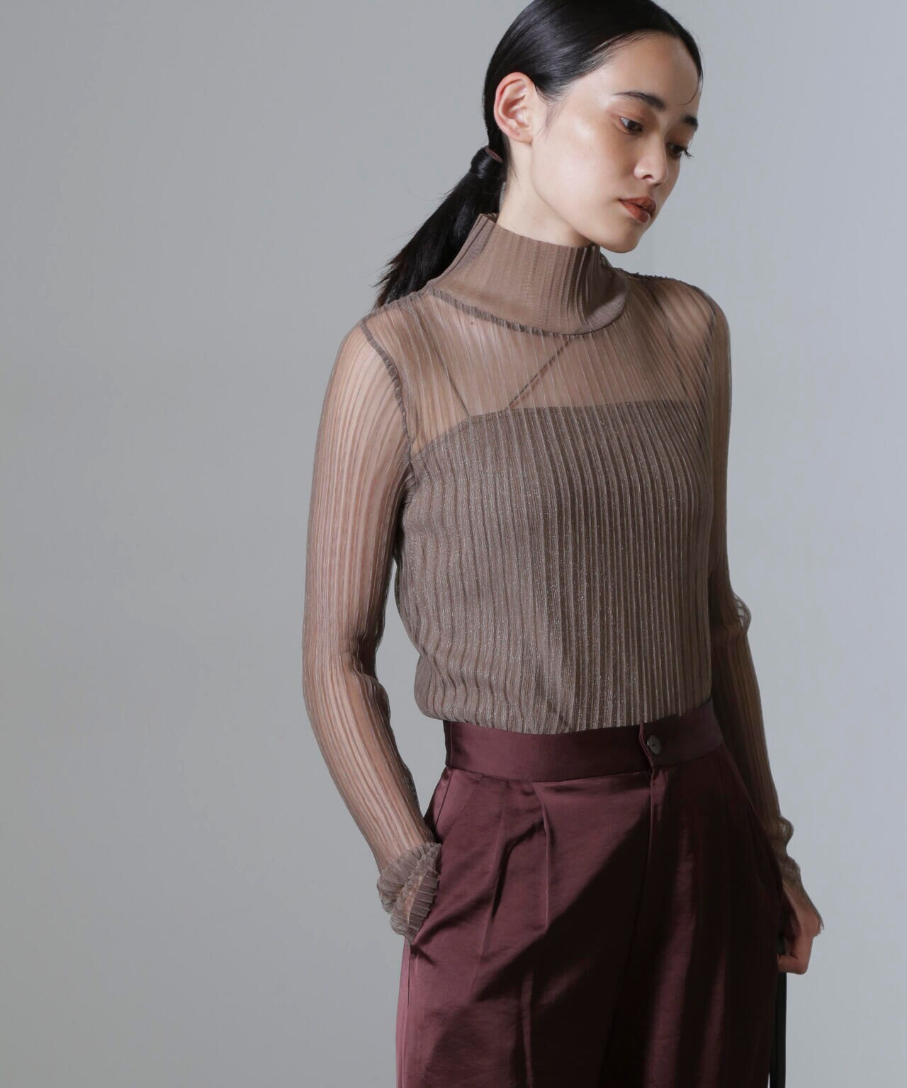 憧れの ESTHE Top Pleated Mesh Neck High / スタイリング剤