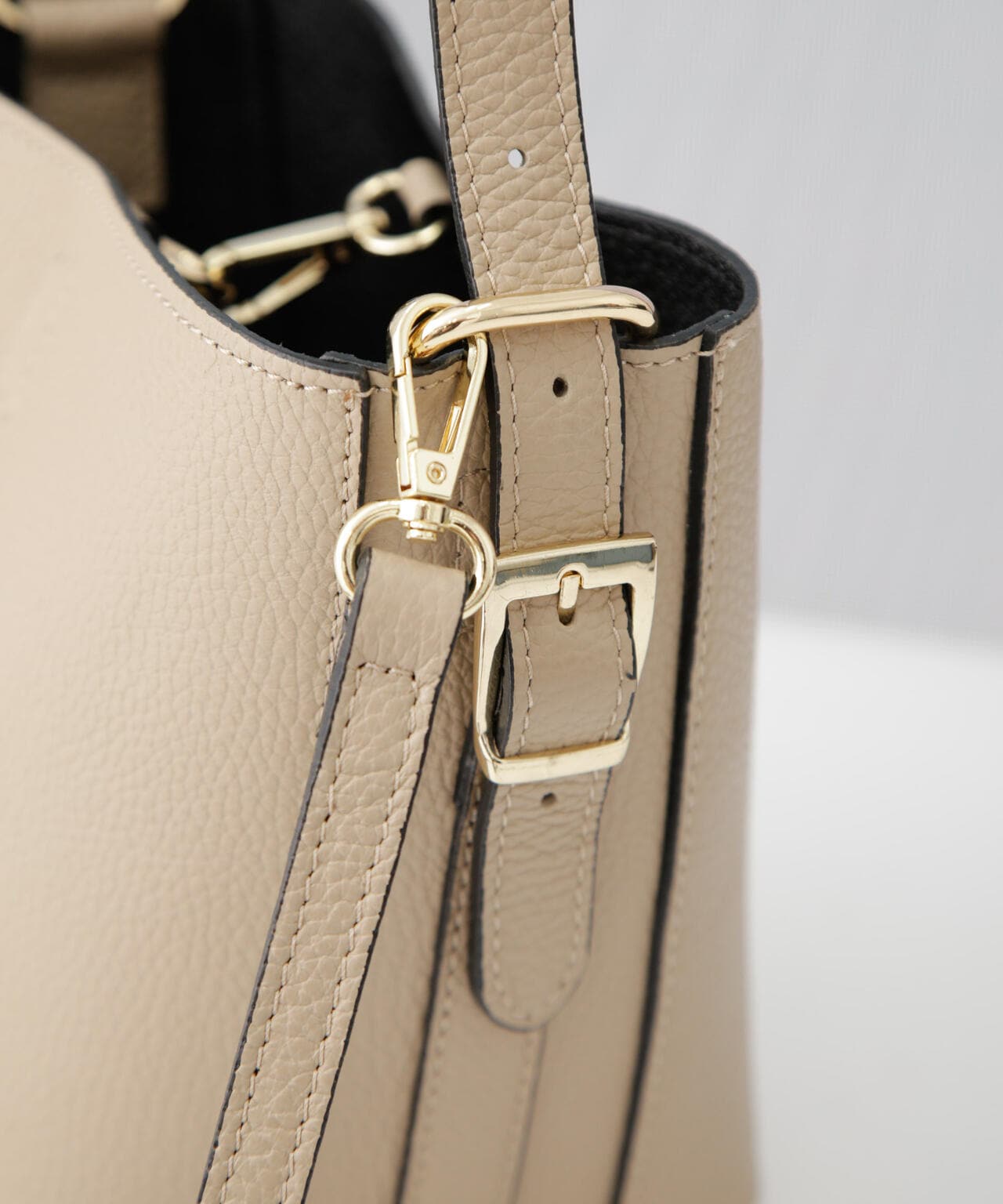 MARCO BIANCHINI/ポーチ付き レザー2WAY バケツトート 6714232226