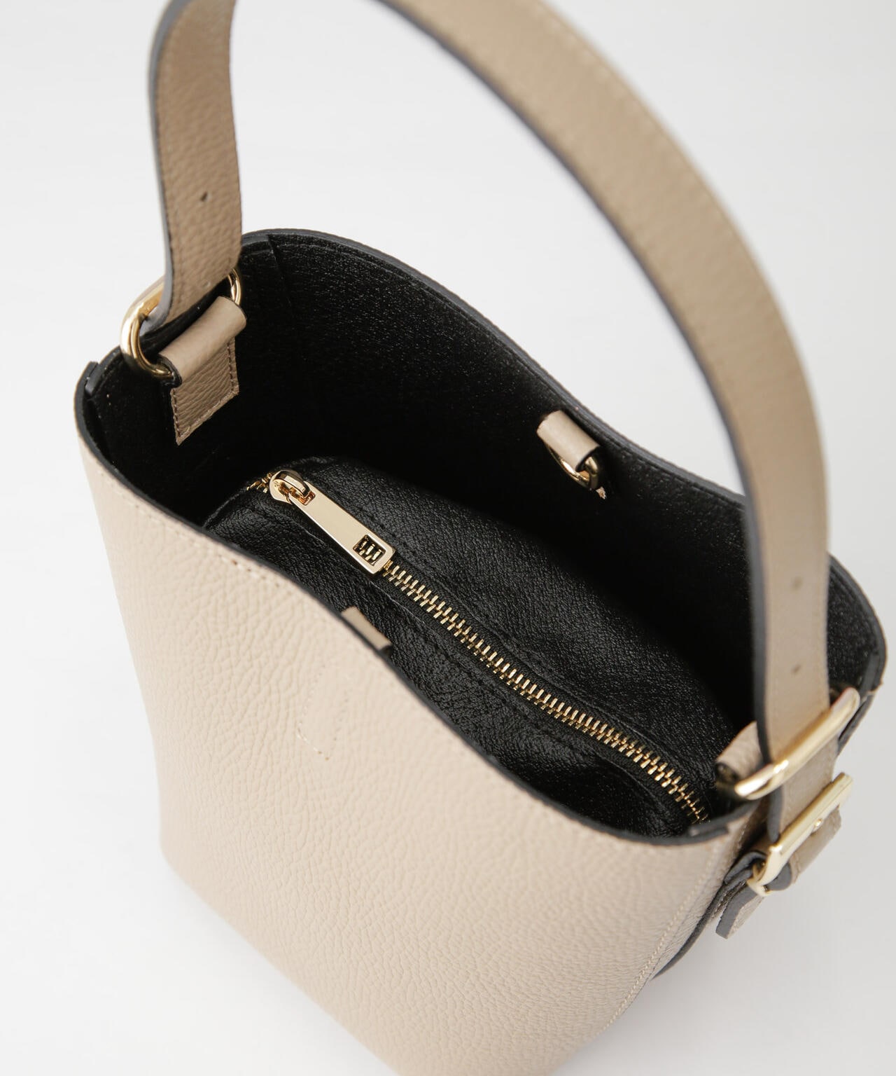 MARCO BIANCHINI/ポーチ付き レザー2WAY バケツトート 6714232226