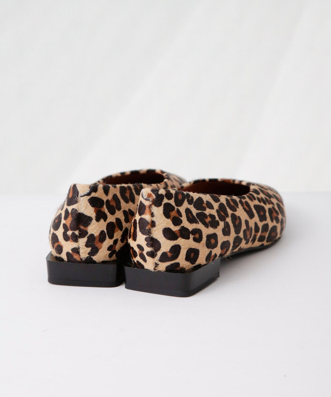 ANGEL ALARCON/レオパードハラコ ポインテッドパンプス 6714233117