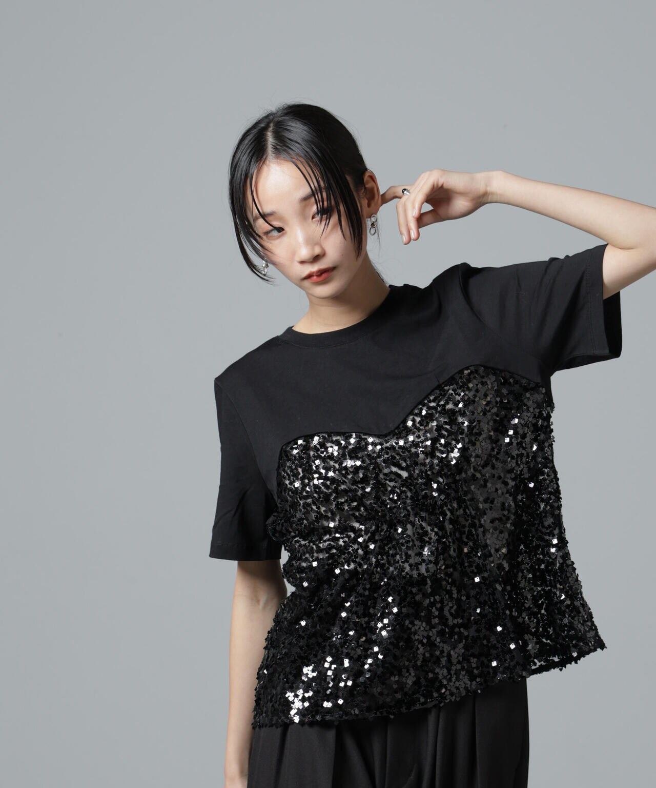 BAUM UND PFERDGARTEN/Sequins ドッキングTシャツ 6715124001