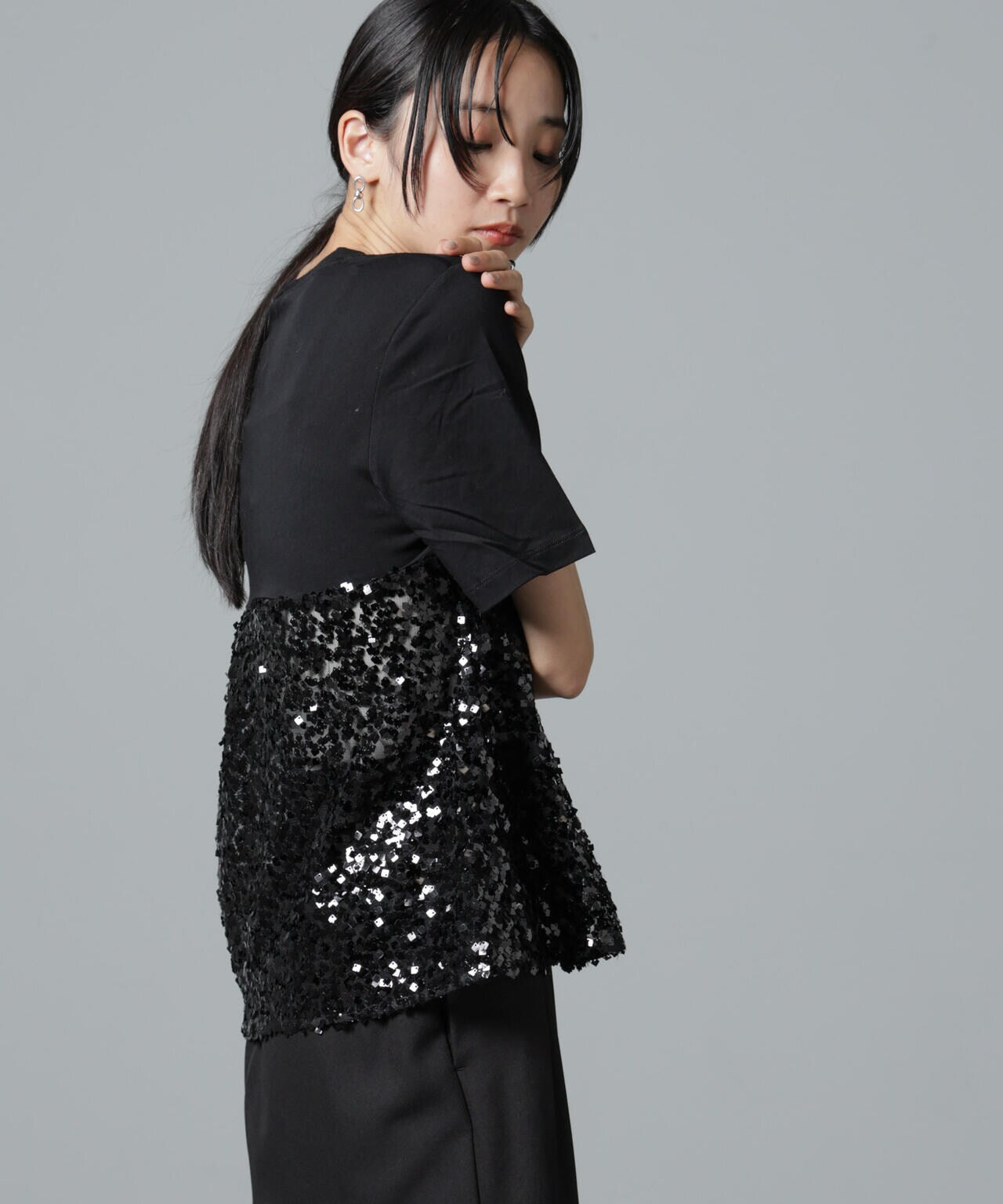 BAUM UND PFERDGARTEN/Sequins ドッキングTシャツ 6715124001