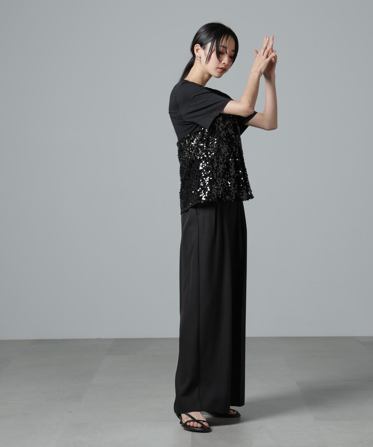 BAUM UND PFERDGARTEN/Sequins ドッキングTシャツ 6715124001