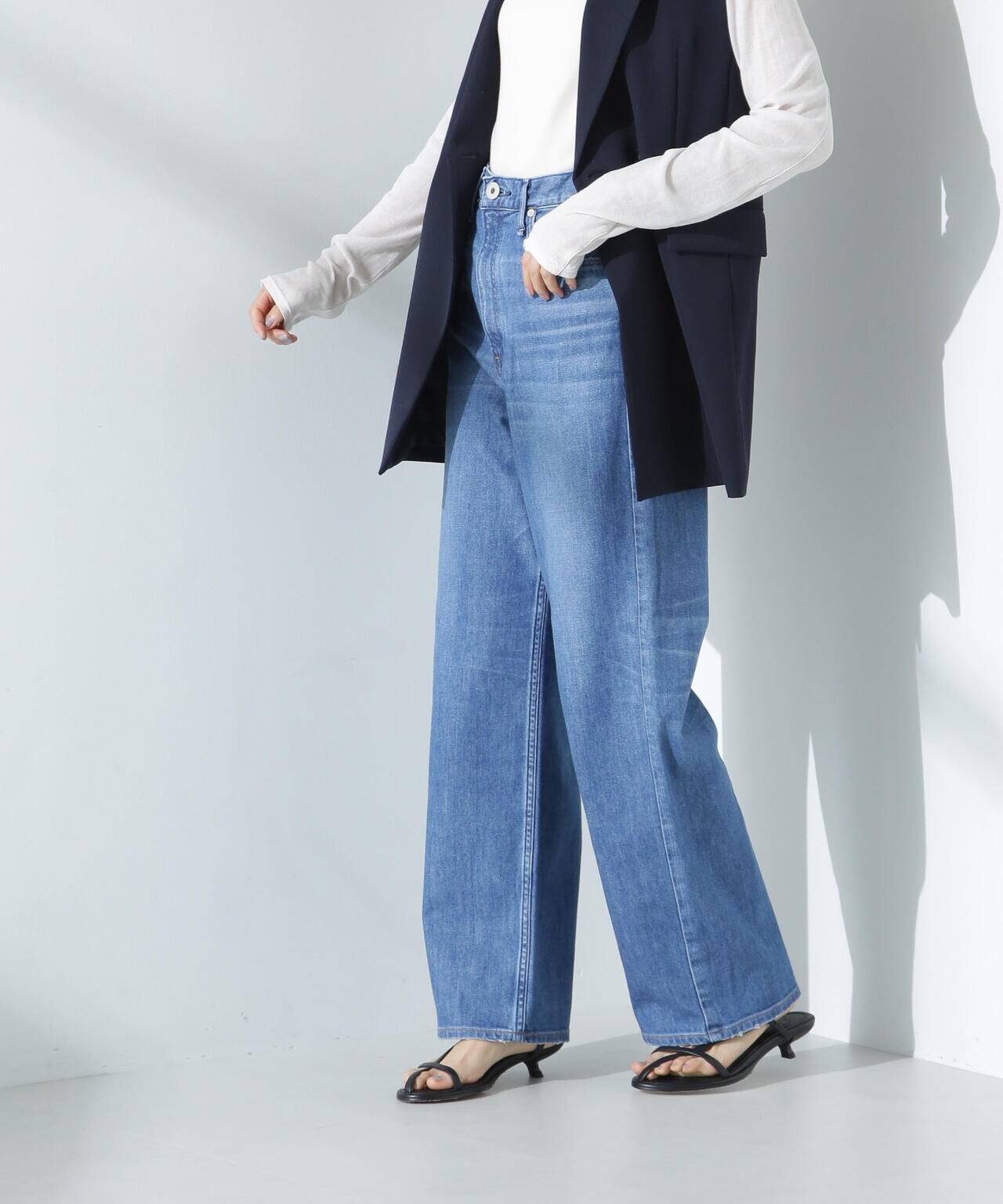 upper hights/THE NIECE ハイライズワイドストレート デニム 6715127026