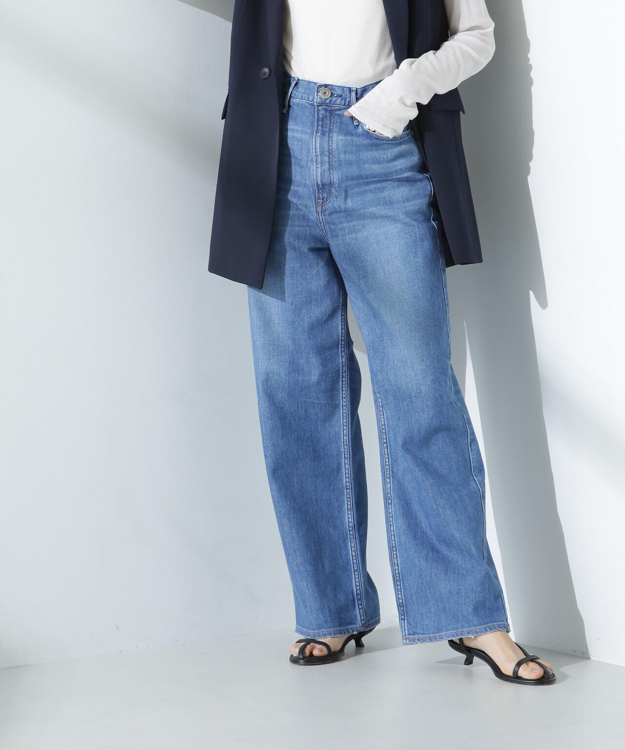 upper hights/THE NIECE ハイライズワイドストレート デニム 6715127026