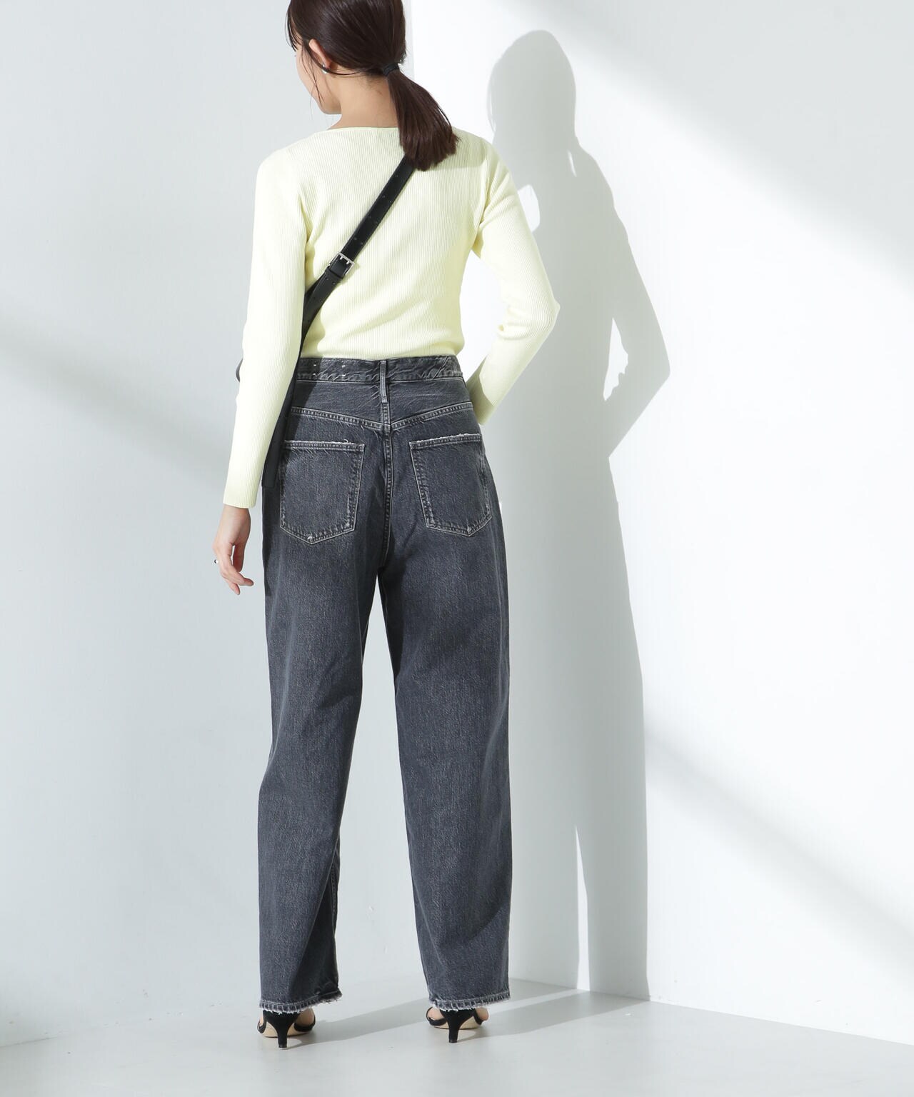 upper hights/THE GARNET ハイライズワイドテーパード デニム 6715127027