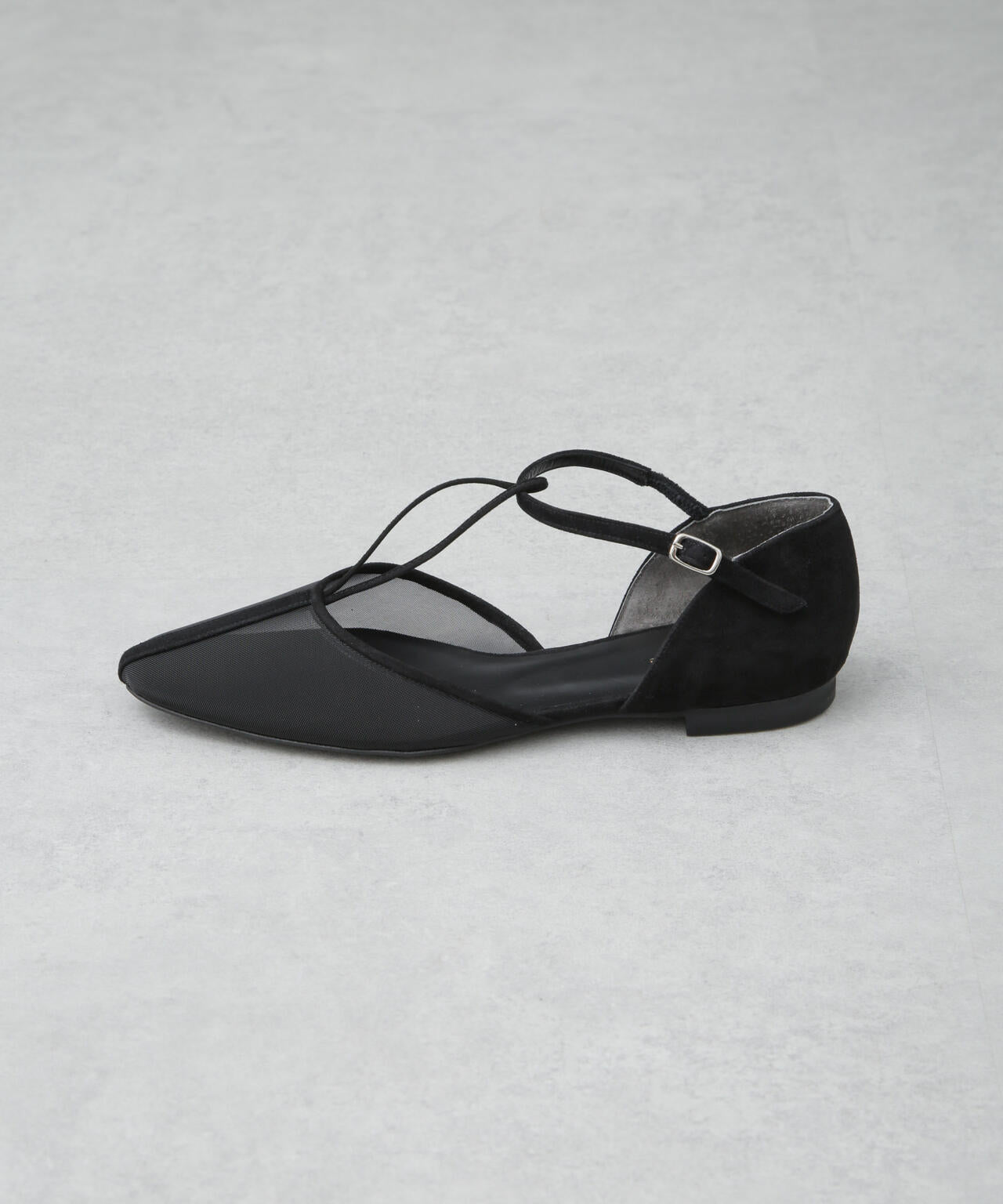 L'unique et moi/Lien Tストラップ フラットシューズ 6715133011