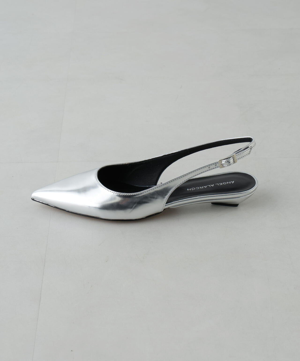 ANGEL ALARCON/ポインテッド スリングバックミュール 6715133017