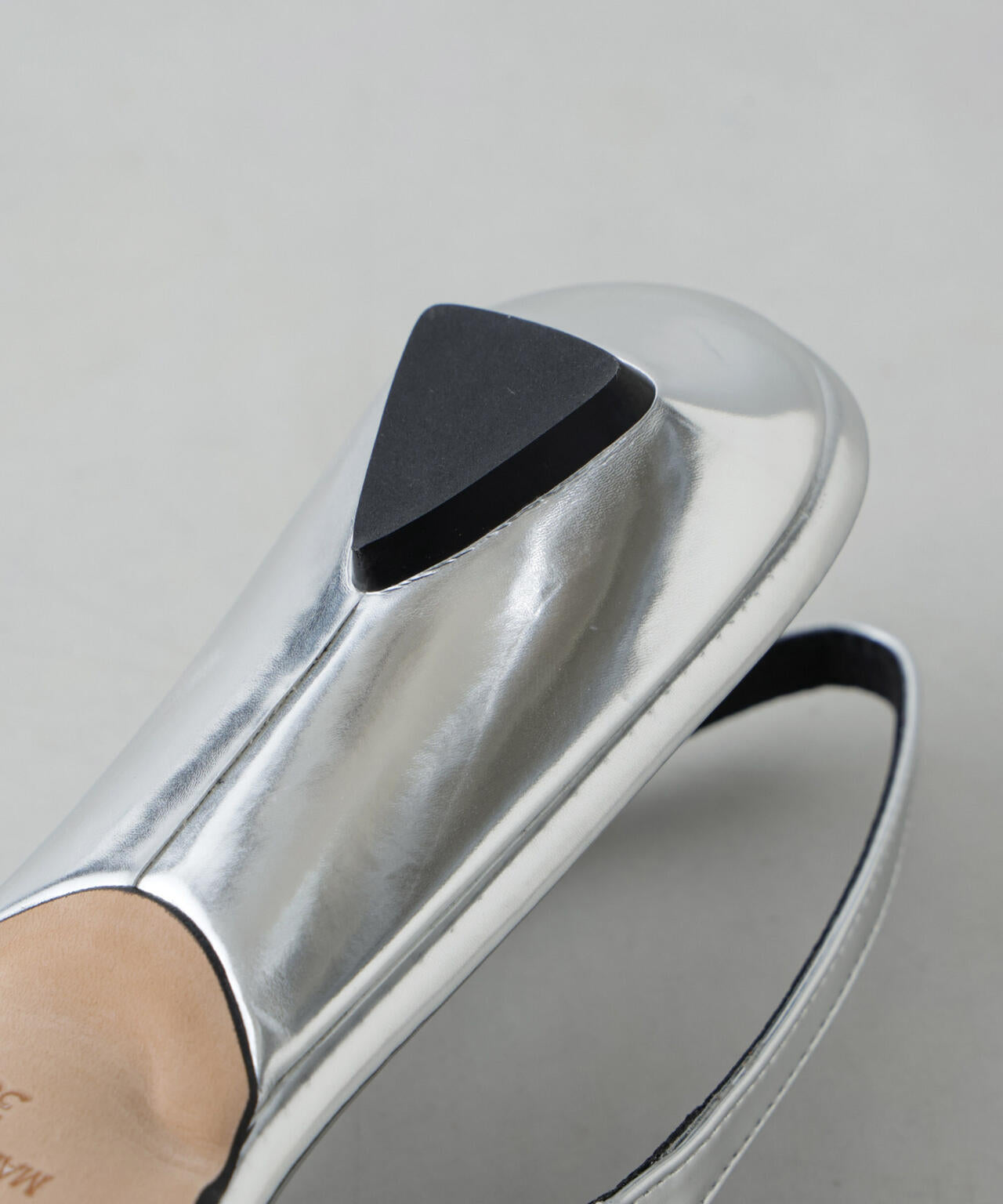 ANGEL ALARCON/ポインテッド スリングバックミュール 6715133017