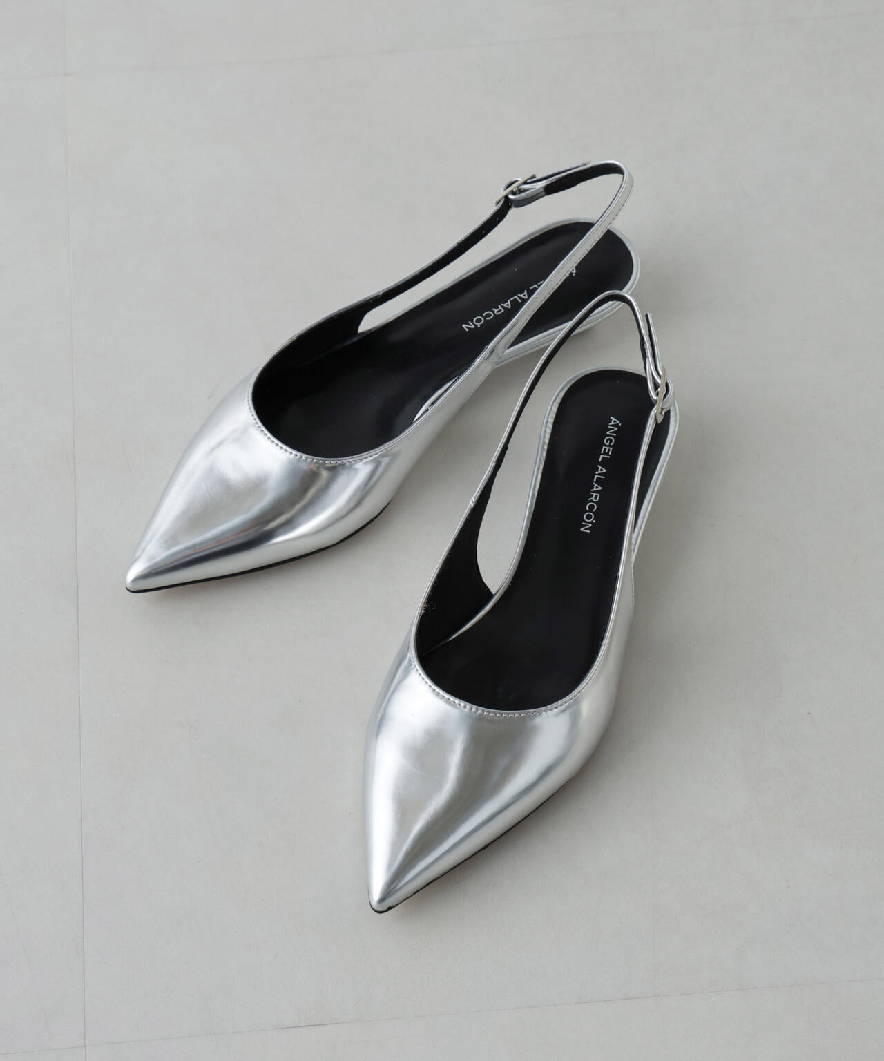 ANGEL ALARCON/ポインテッド スリングバックミュール 6715133017
