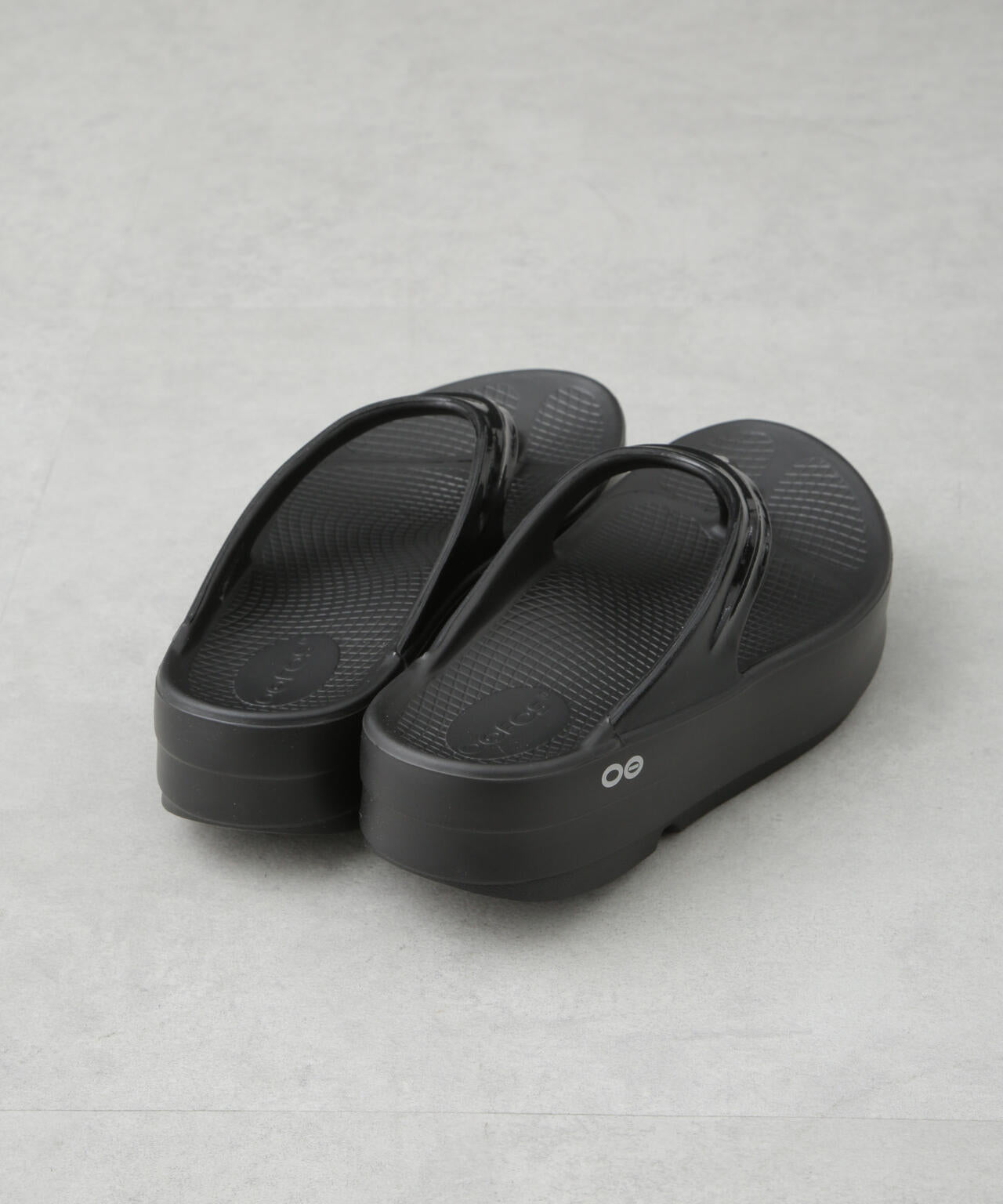 OOFOS/OOmega_Black 6715135116