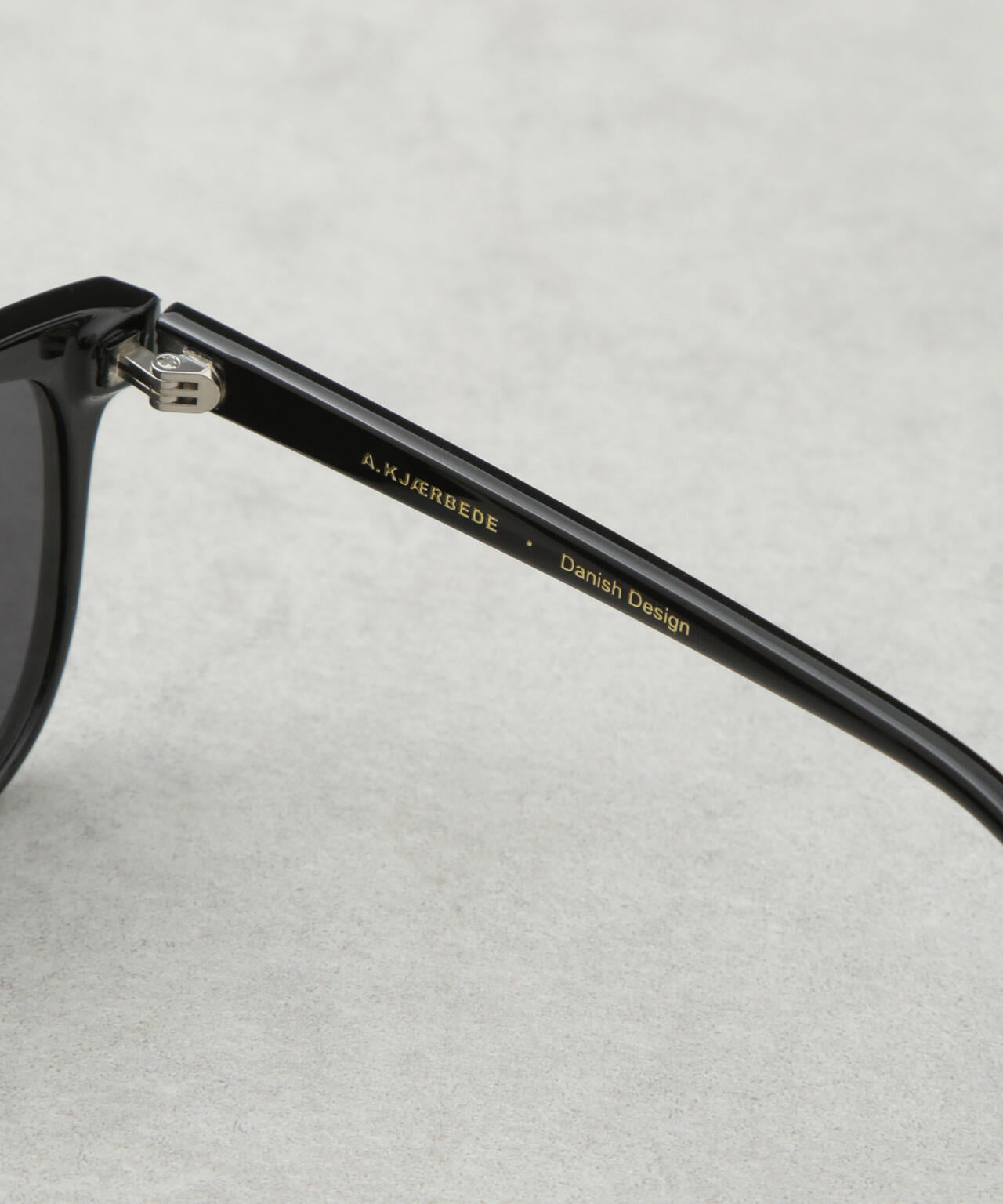 A.KJAERBEDE/BATE 6715140005