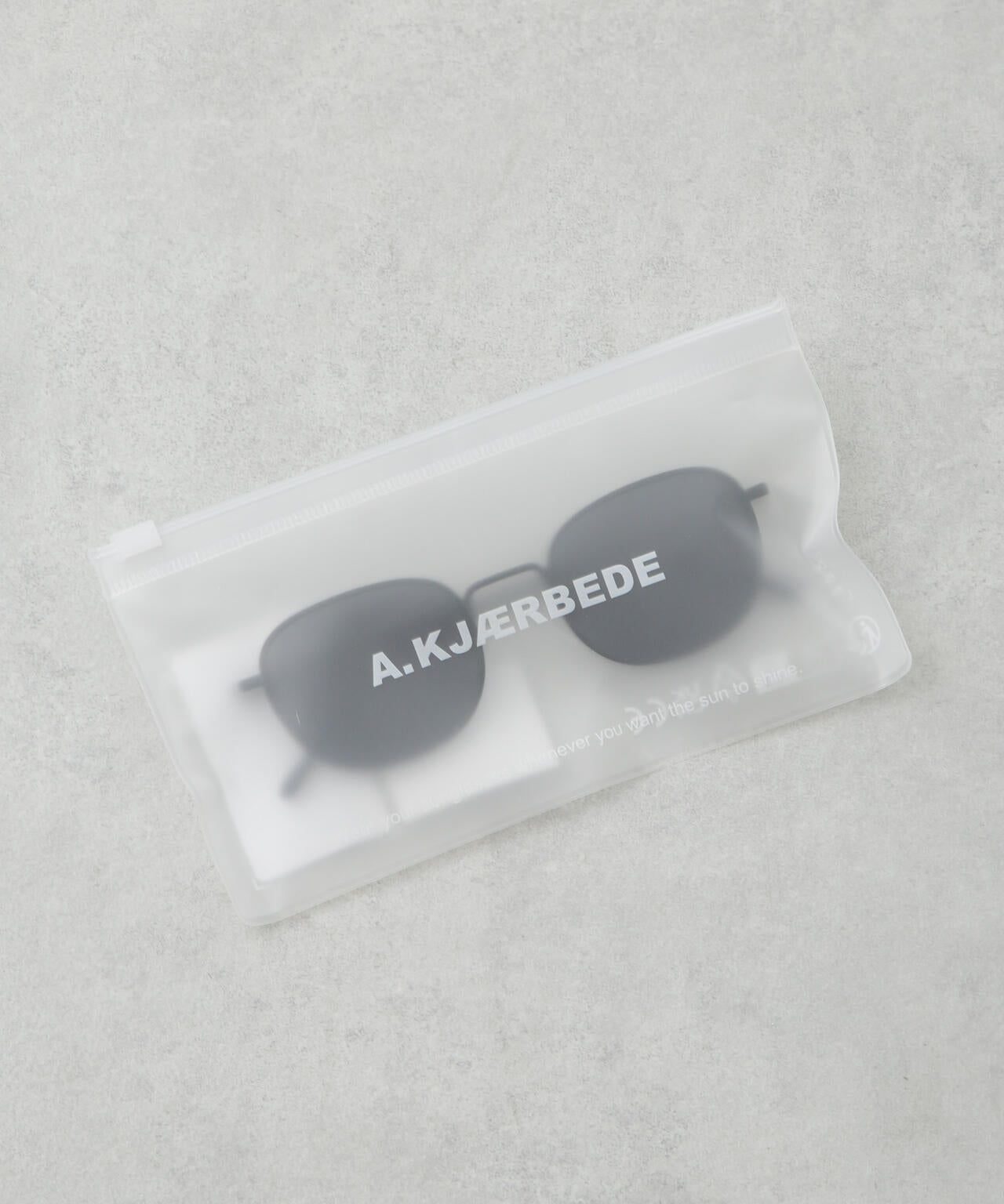 A.KJAERBEDE/HELLO 6715140006