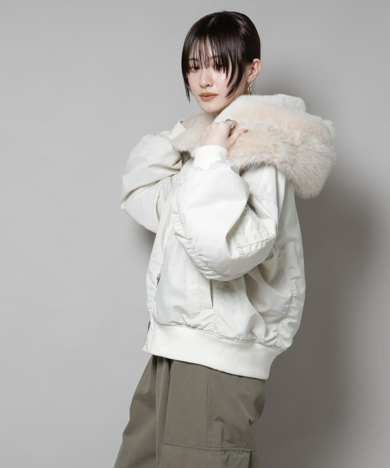 upper hights/THE U-2 HOODIE OFF WHITE 6715212008