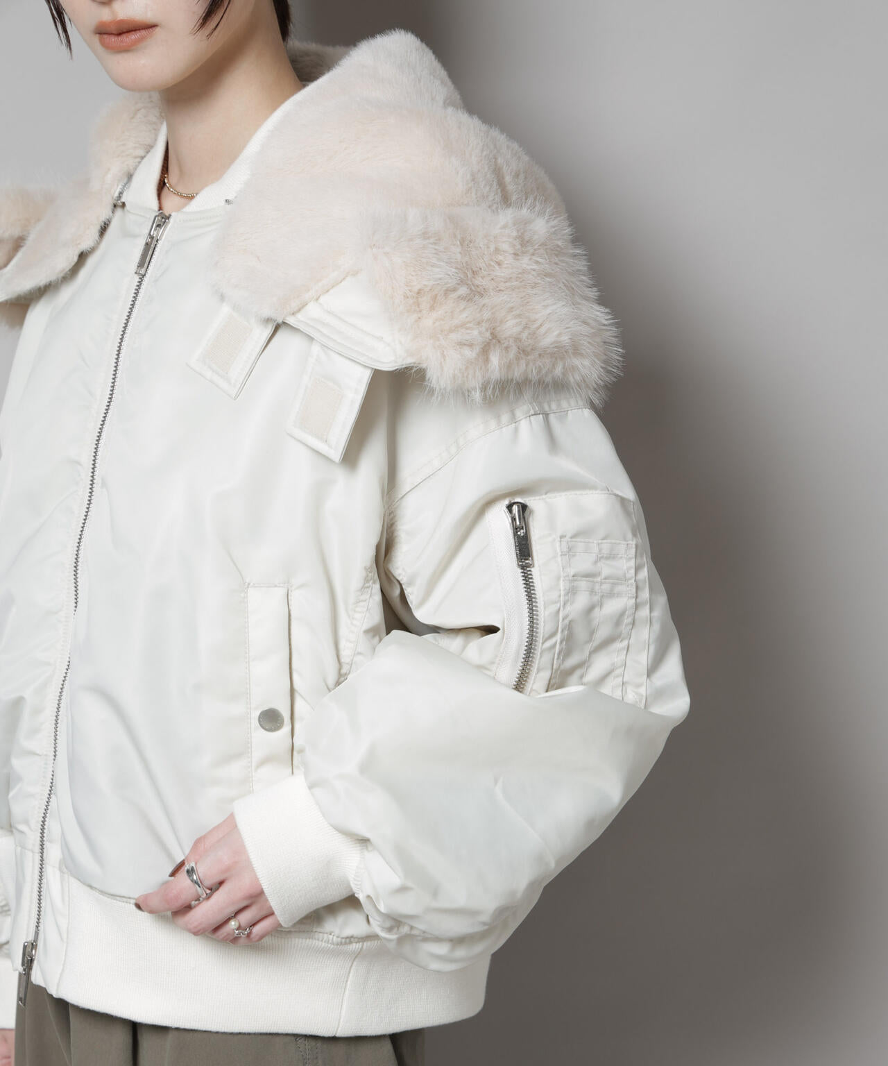 upper hights/THE U-2 HOODIE OFF WHITE 6715212008
