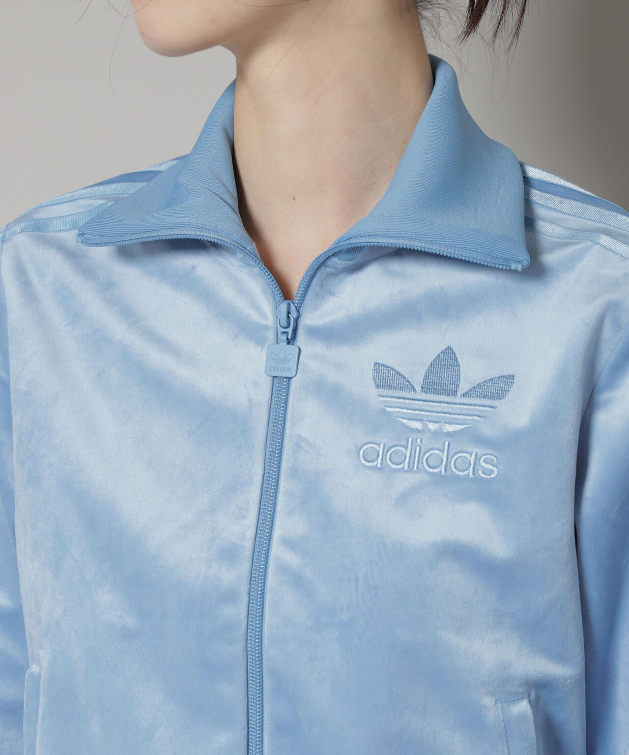 adidas/VELVET TRACK JAKET ASH BLUE 6715216008